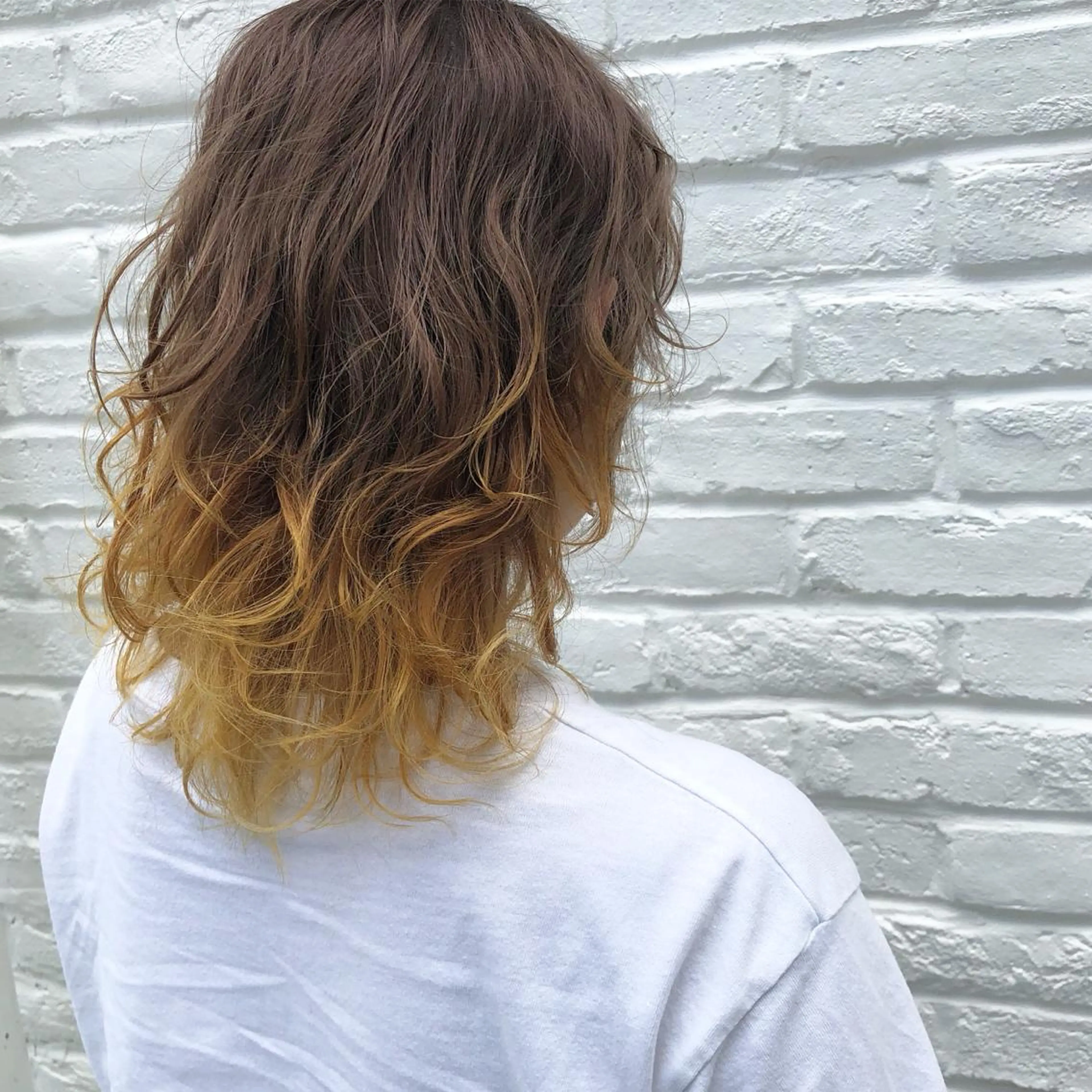 ミディアム カラー ヘアアレンジ ニシオカ タクヤのヘアスタイル