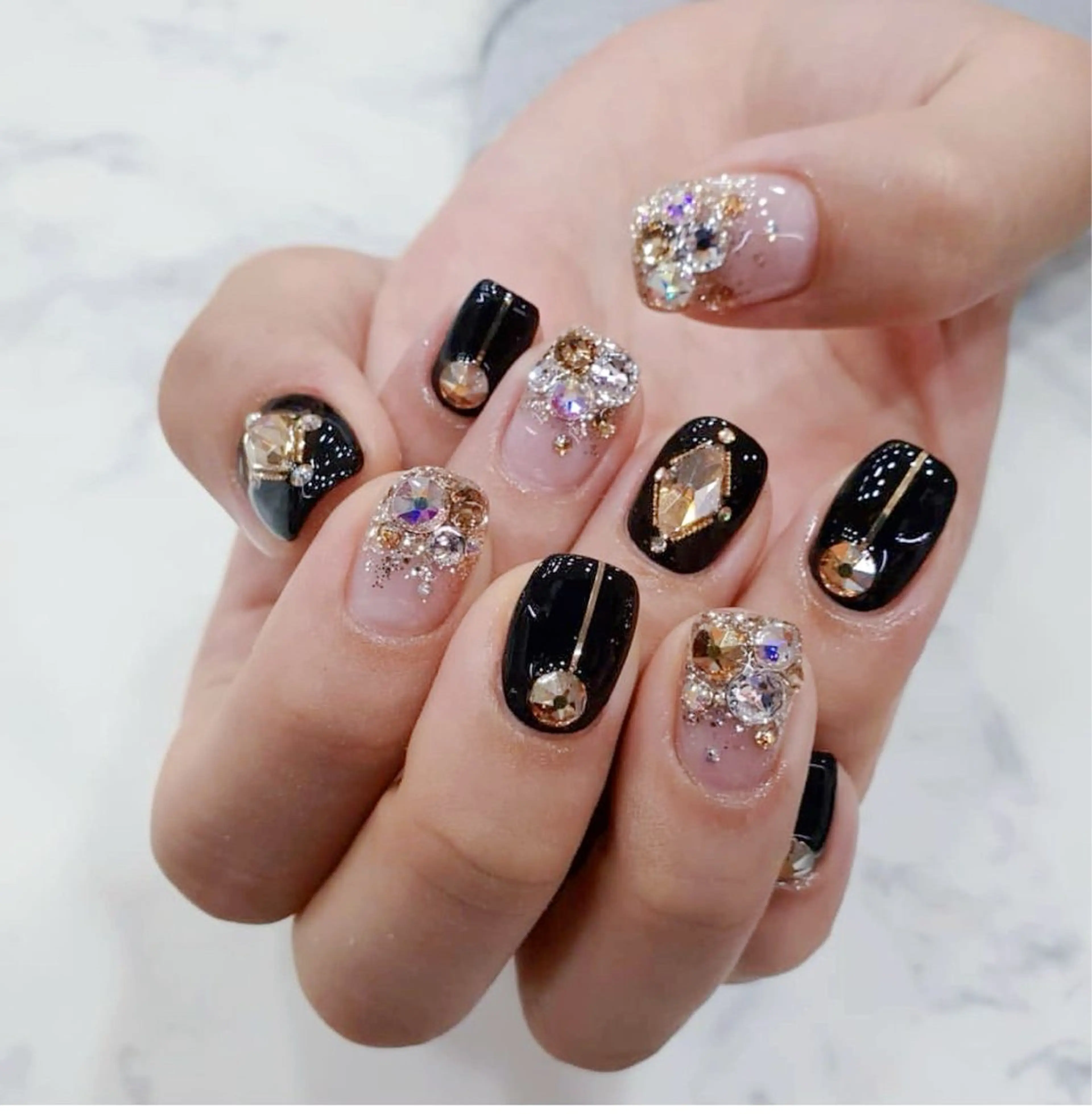 ミディアム T&D NailSalonのネイルデザイン