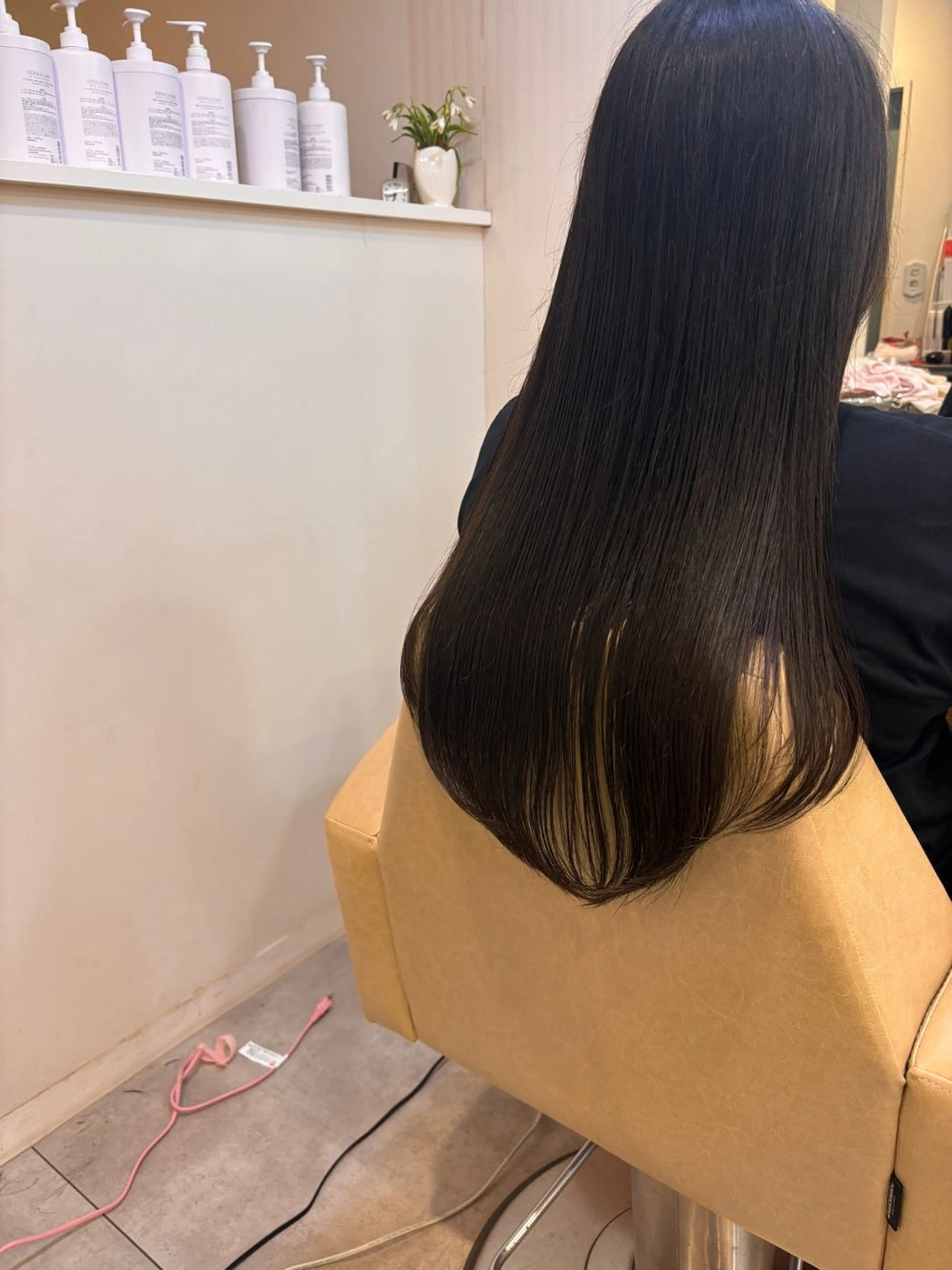 ロング 吉井 愛のヘアスタイル