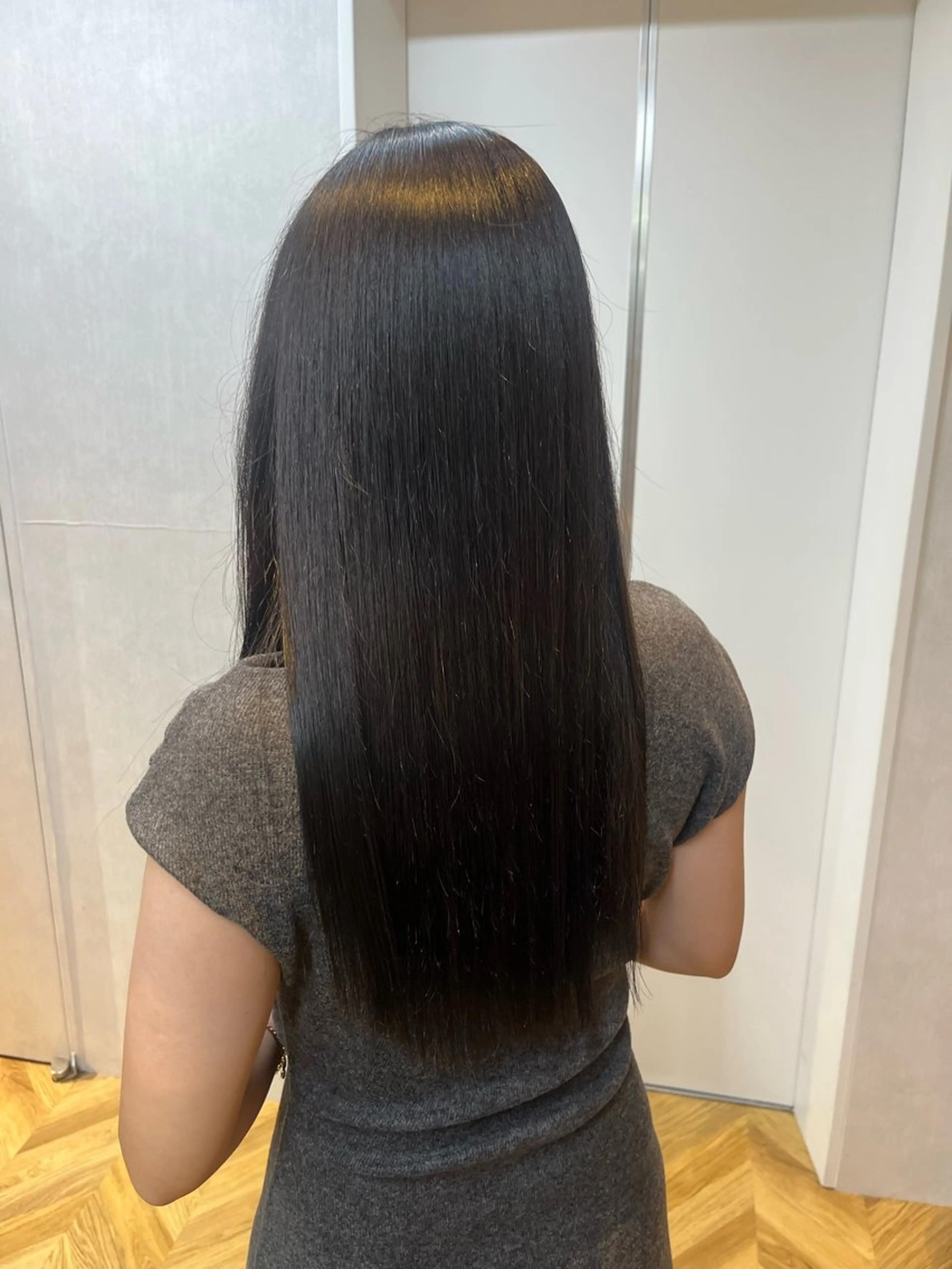 ロング ひなこ♡縮毛矯正/ 艶カラー🤍透明感のヘアスタイル