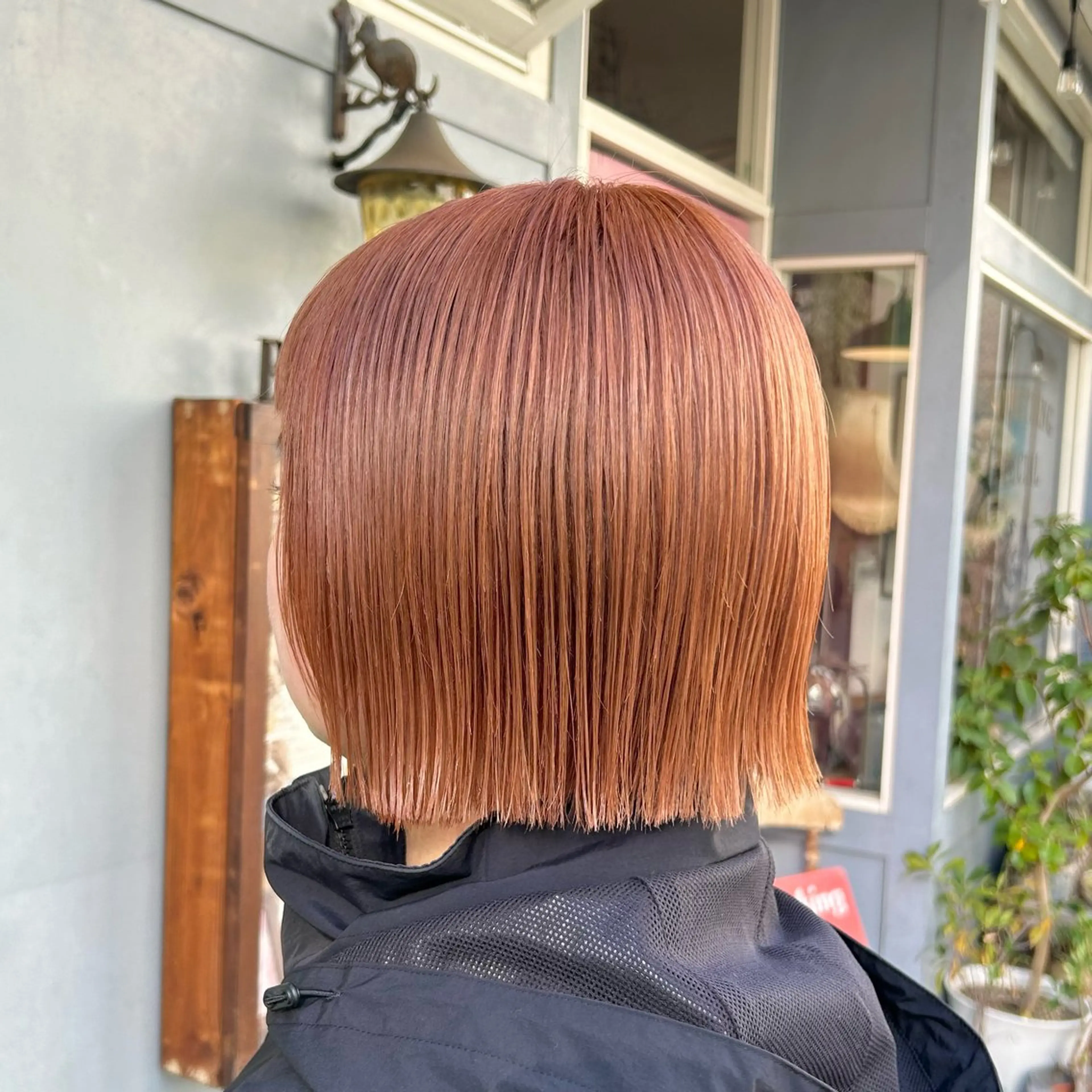 ショート カラー ベージュカラー ブリーチ オレンジ オレンジベージュ カット ヘアカラー トリートメント BRITS 渡辺 菜々子のヘアスタイル