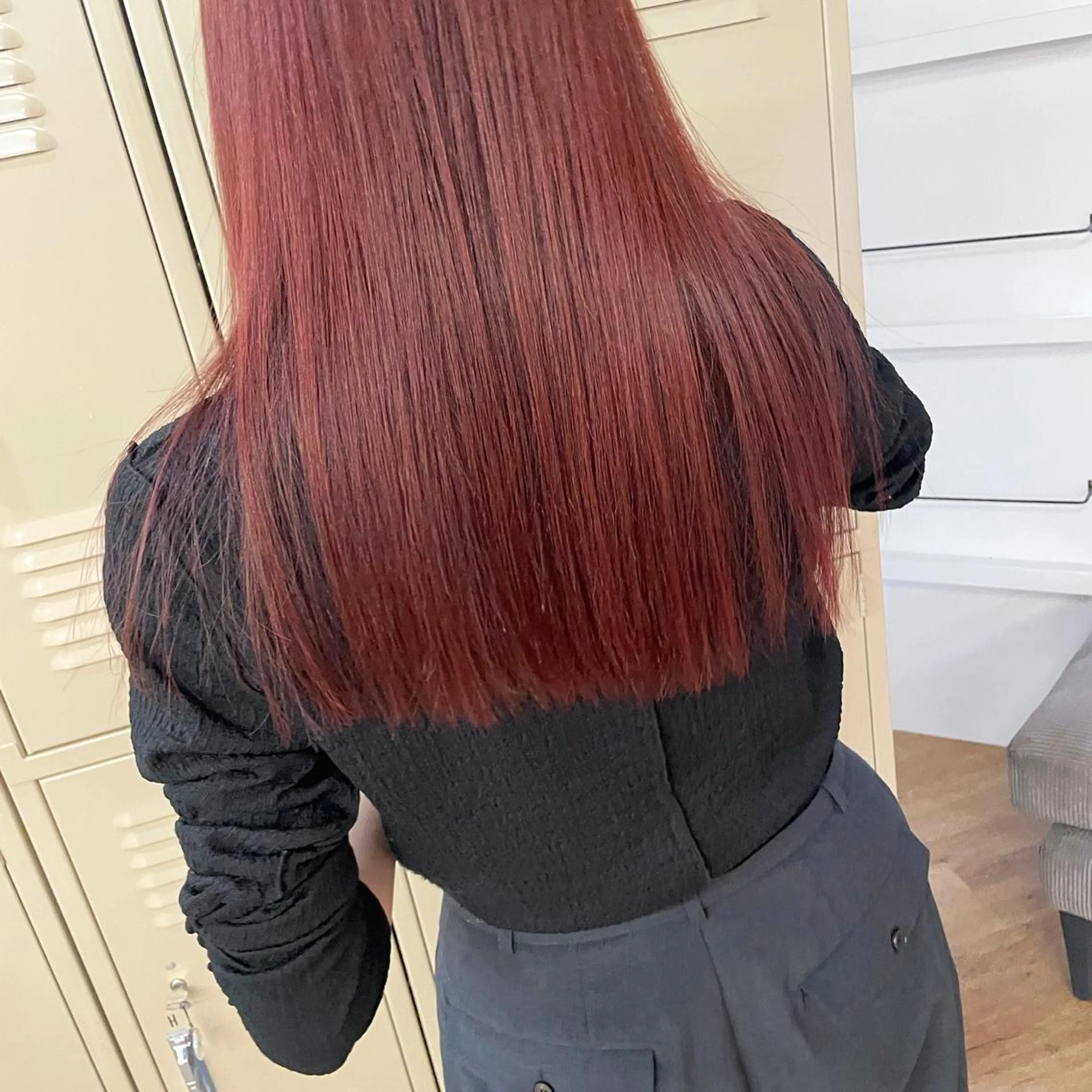 カラー レッドカラー ヘアカラー D'na ディーナのヘアスタイル