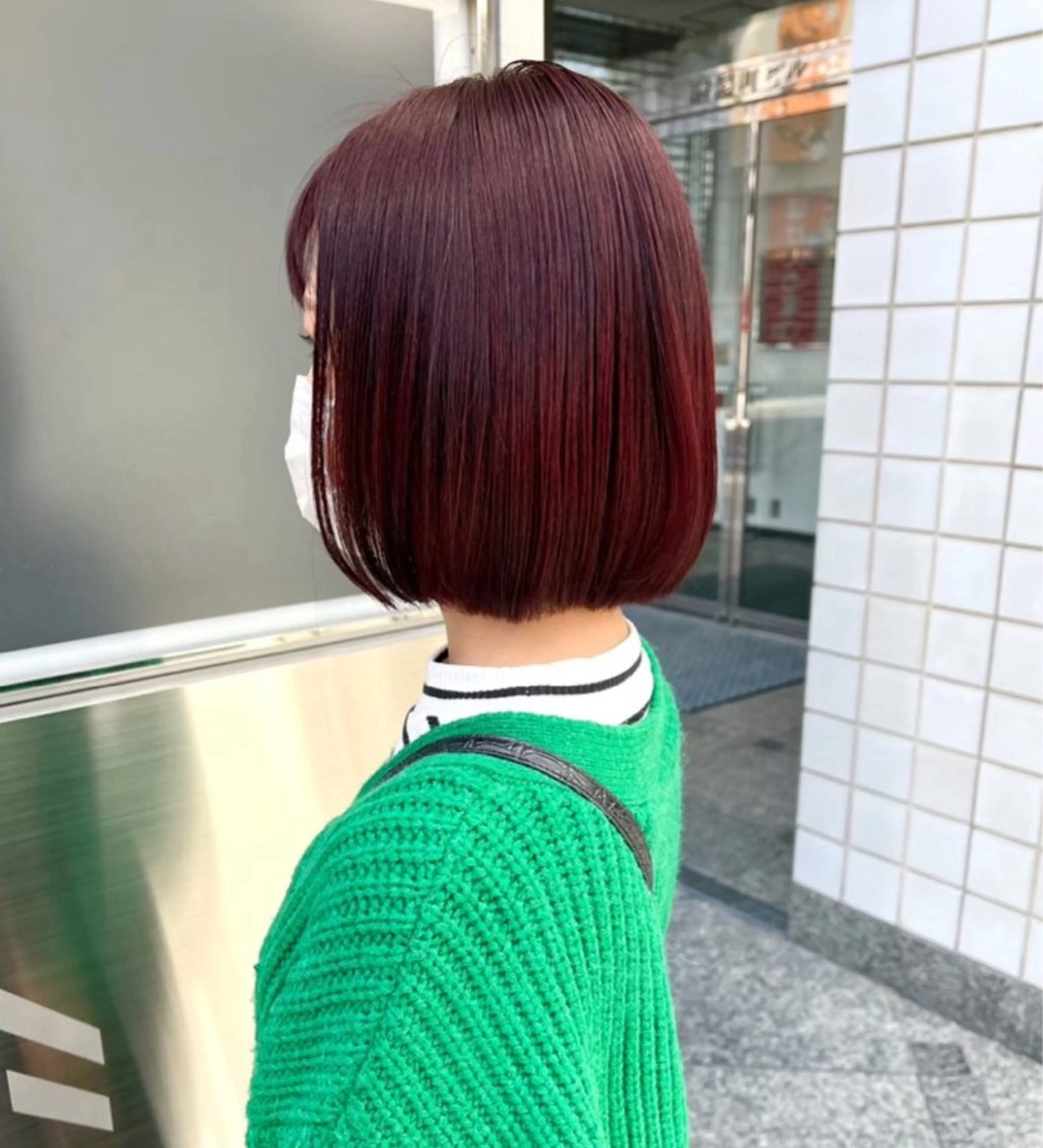 セミロング カラー ブリーチ 今井 愛歩のマツエク・マツパデザイン