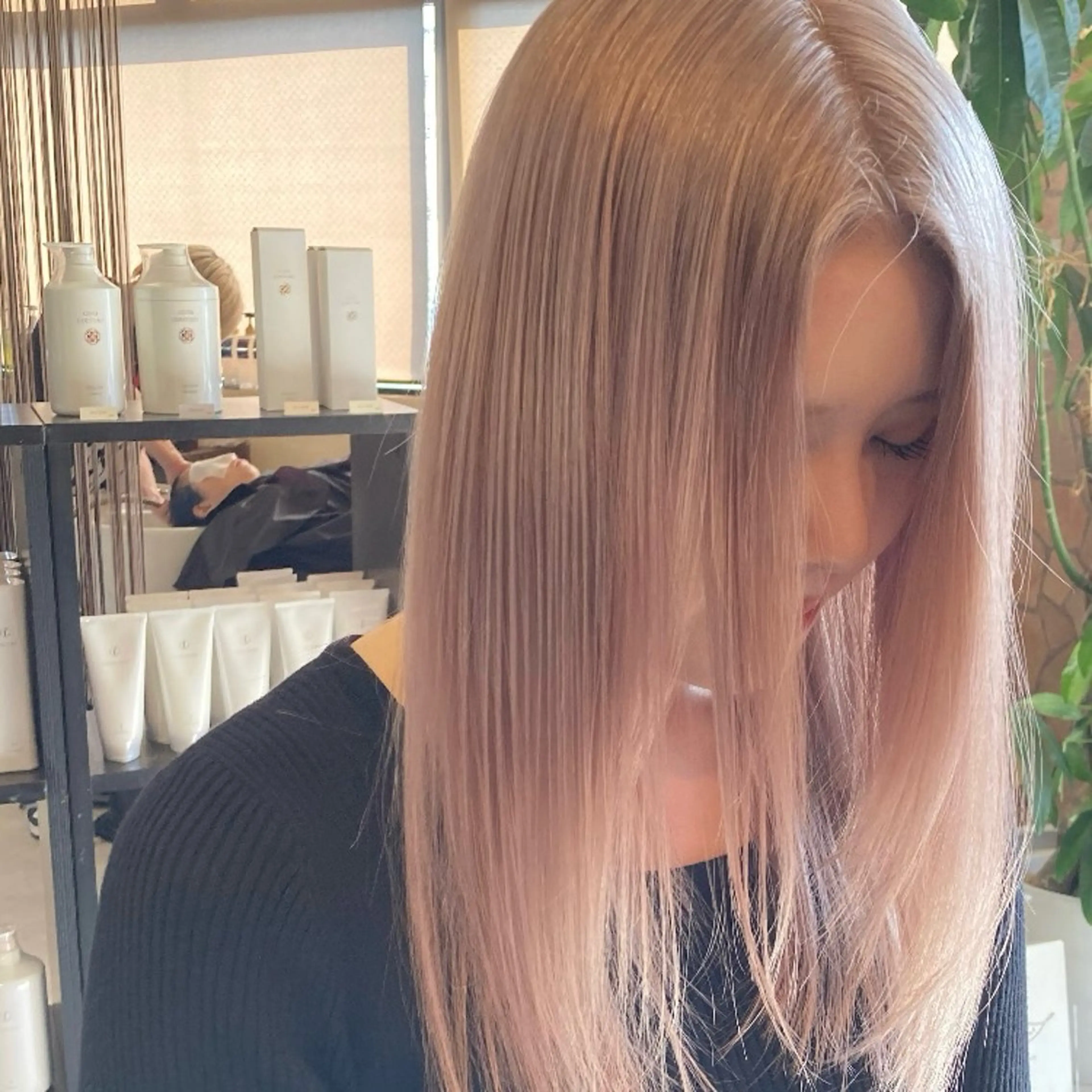 ロング カラー ベージュカラー ホワイトベージュ ヘアカラー 前田 知輝のヘアスタイル