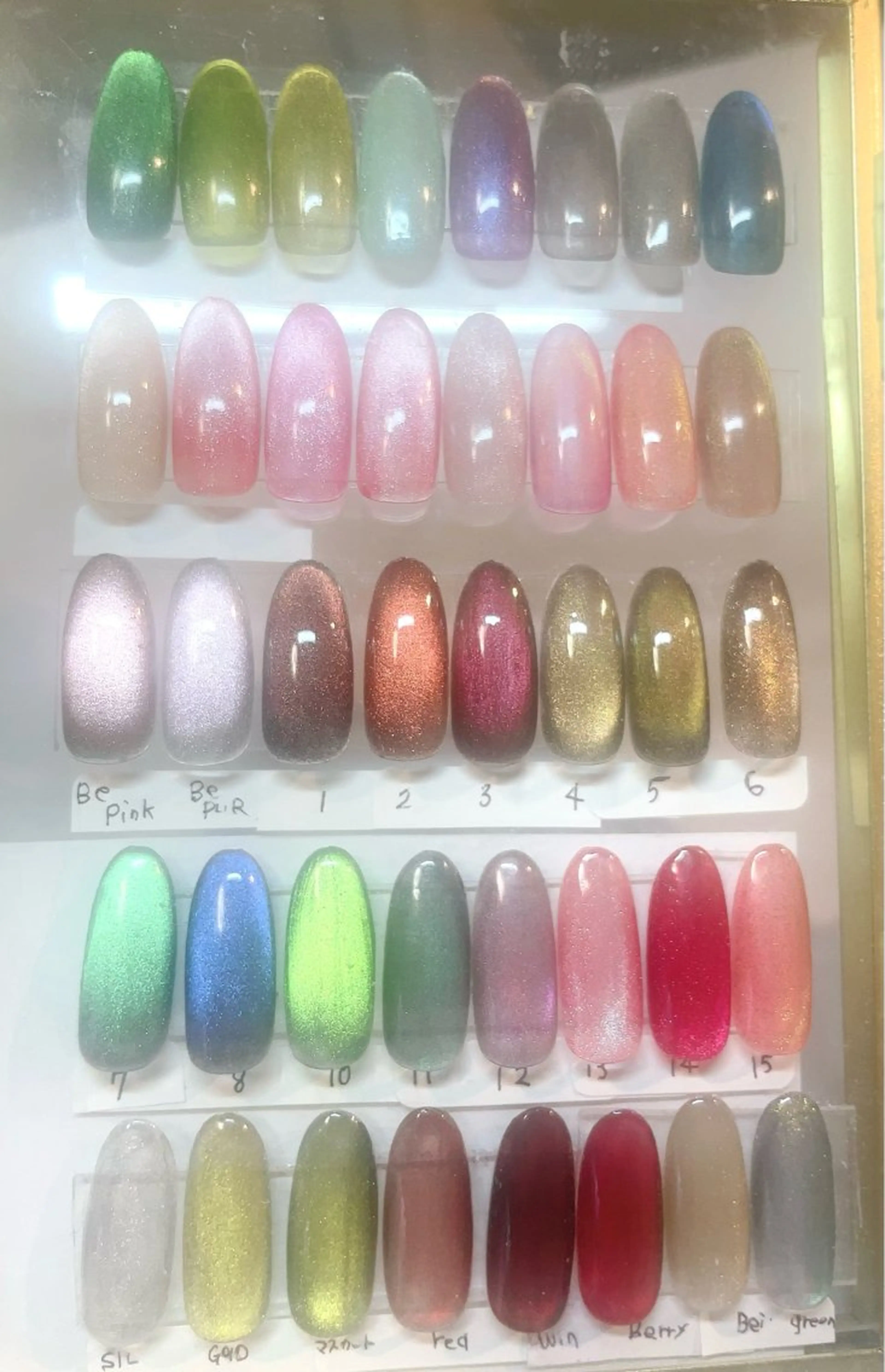 ネイル マグネットネイル yochi nailのネイルデザイン
