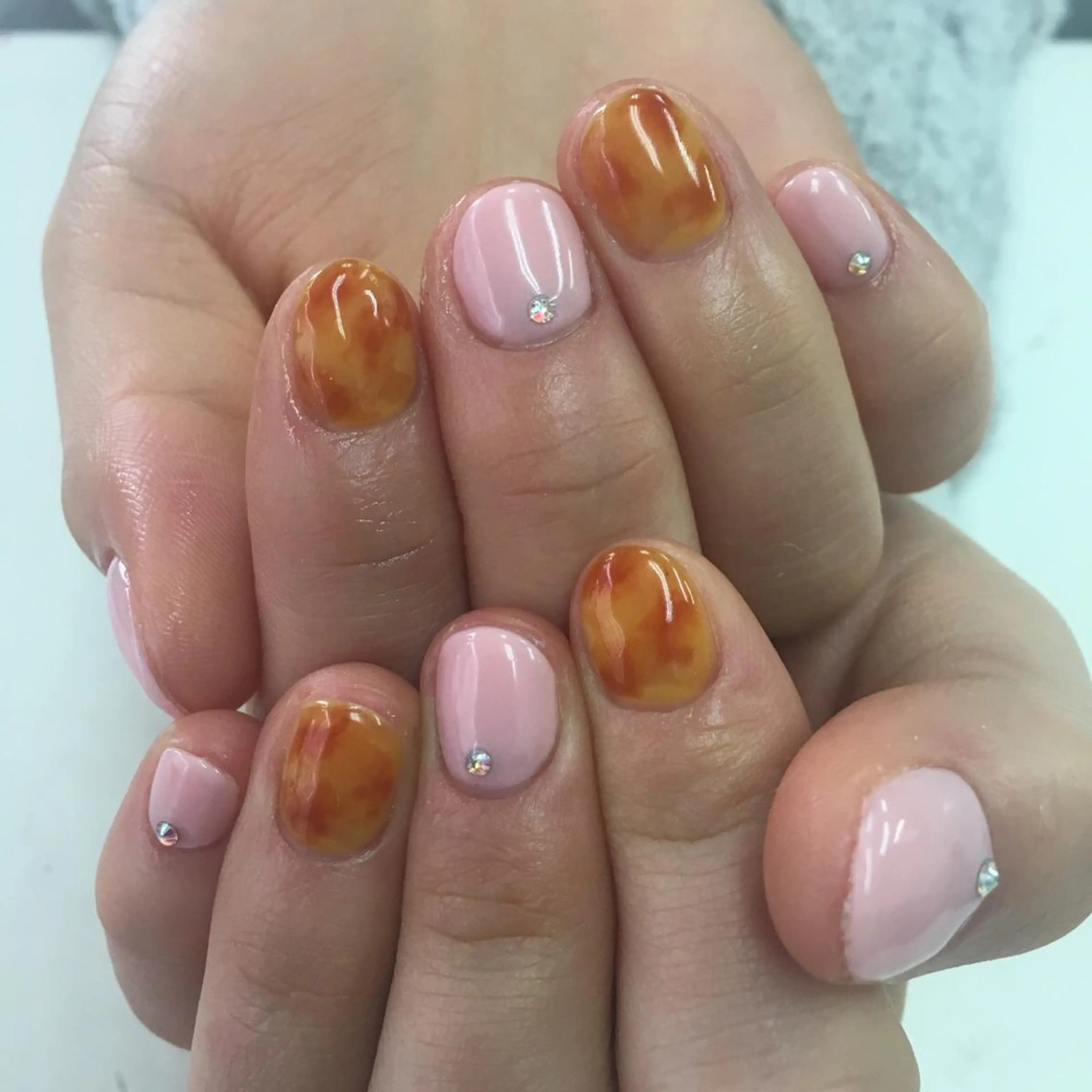 ネイル アートネイル べっ甲ネイル M. Akiのネイルデザイン