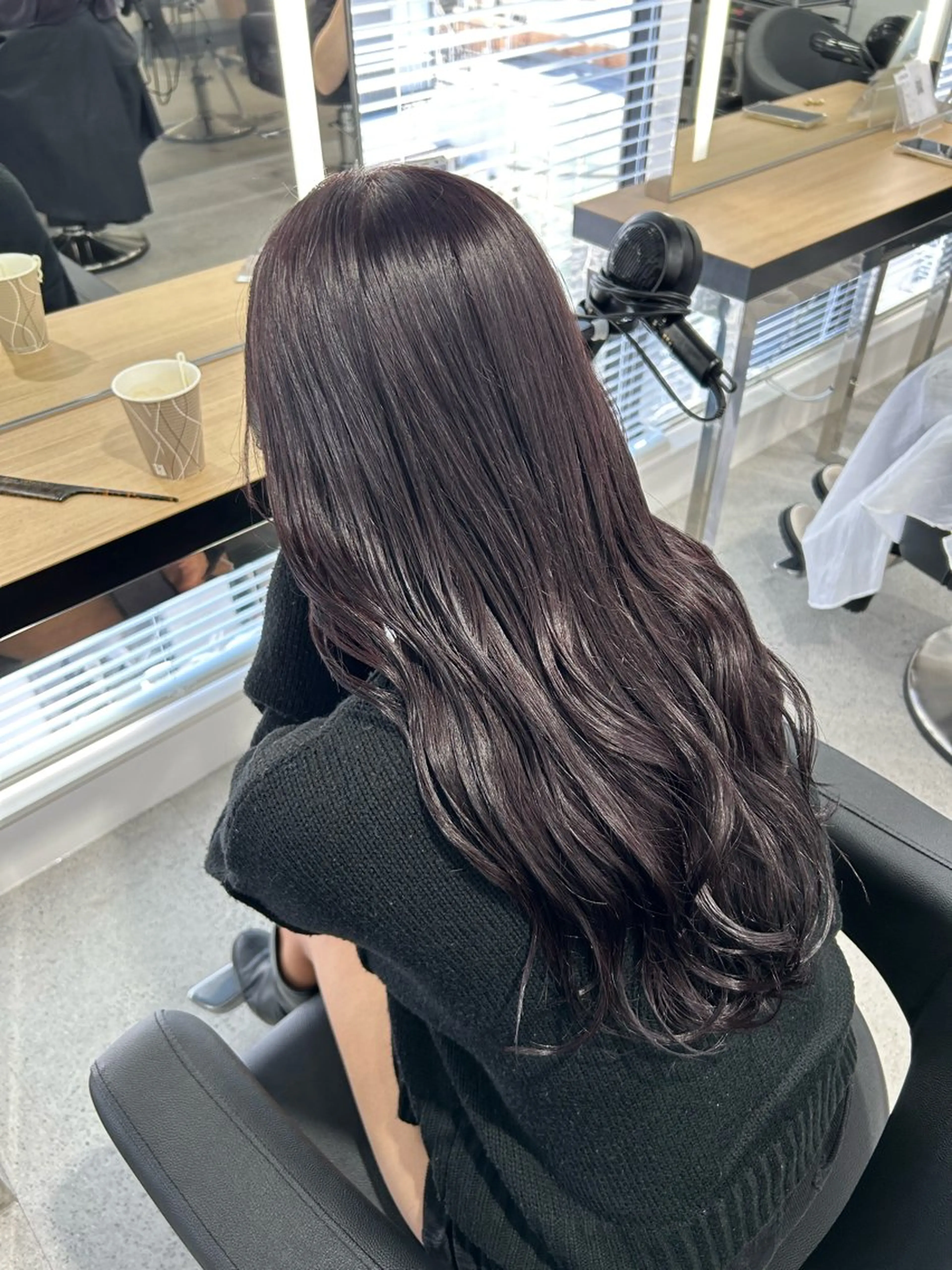 ロング 艶感ミルクティー🤍 色落ち綺麗🤍ともやのヘアスタイル