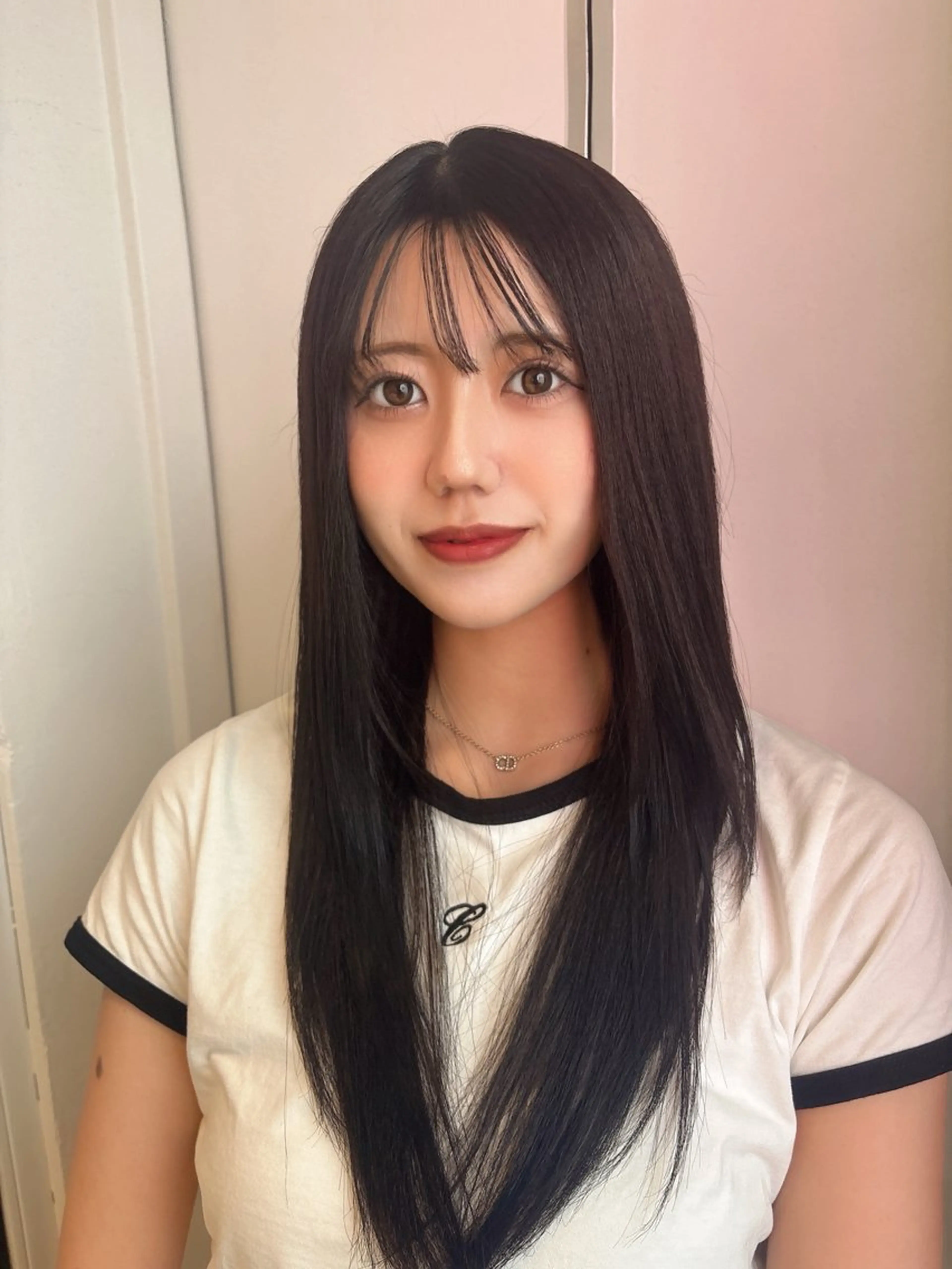 セミロング 縮毛矯正 トリートメント ayumi🦖/ 似合わせカラー🤎のヘアスタイル