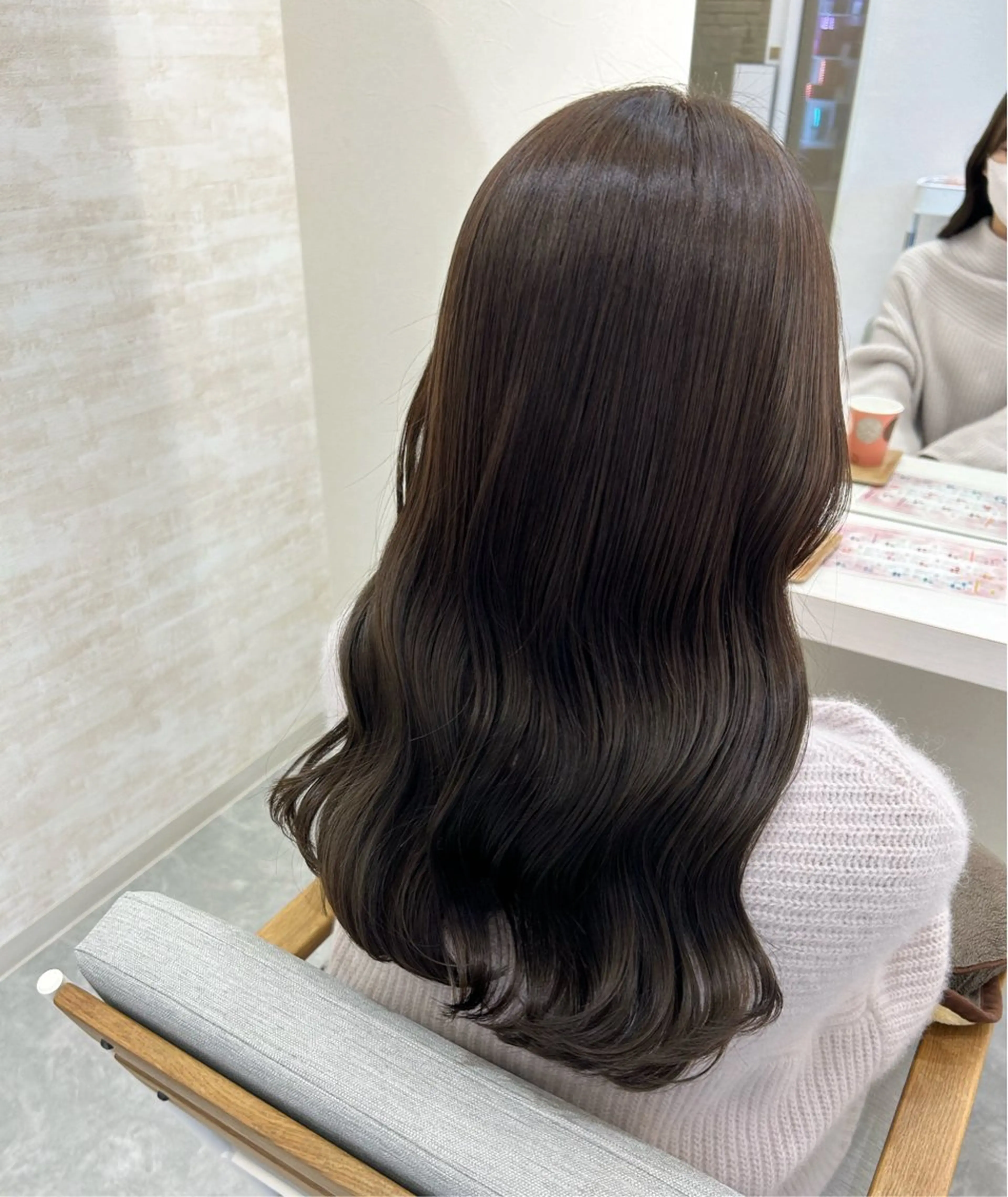 セミロング カラー ヘアアレンジ ヘアカラー トリートメント 髪質改善&艶感カラー 🪄岡井美結のヘアスタイル