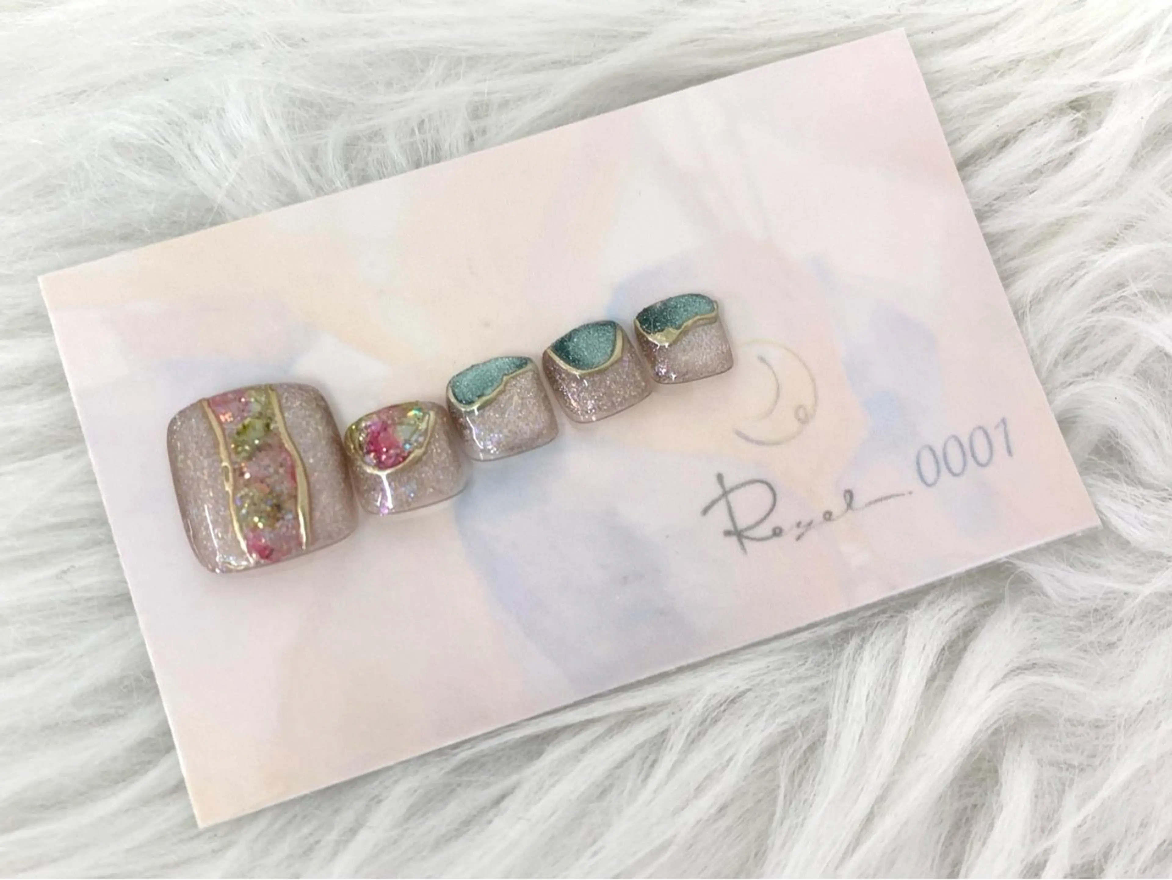 ネイル フットネイル reyel Aのネイルデザイン