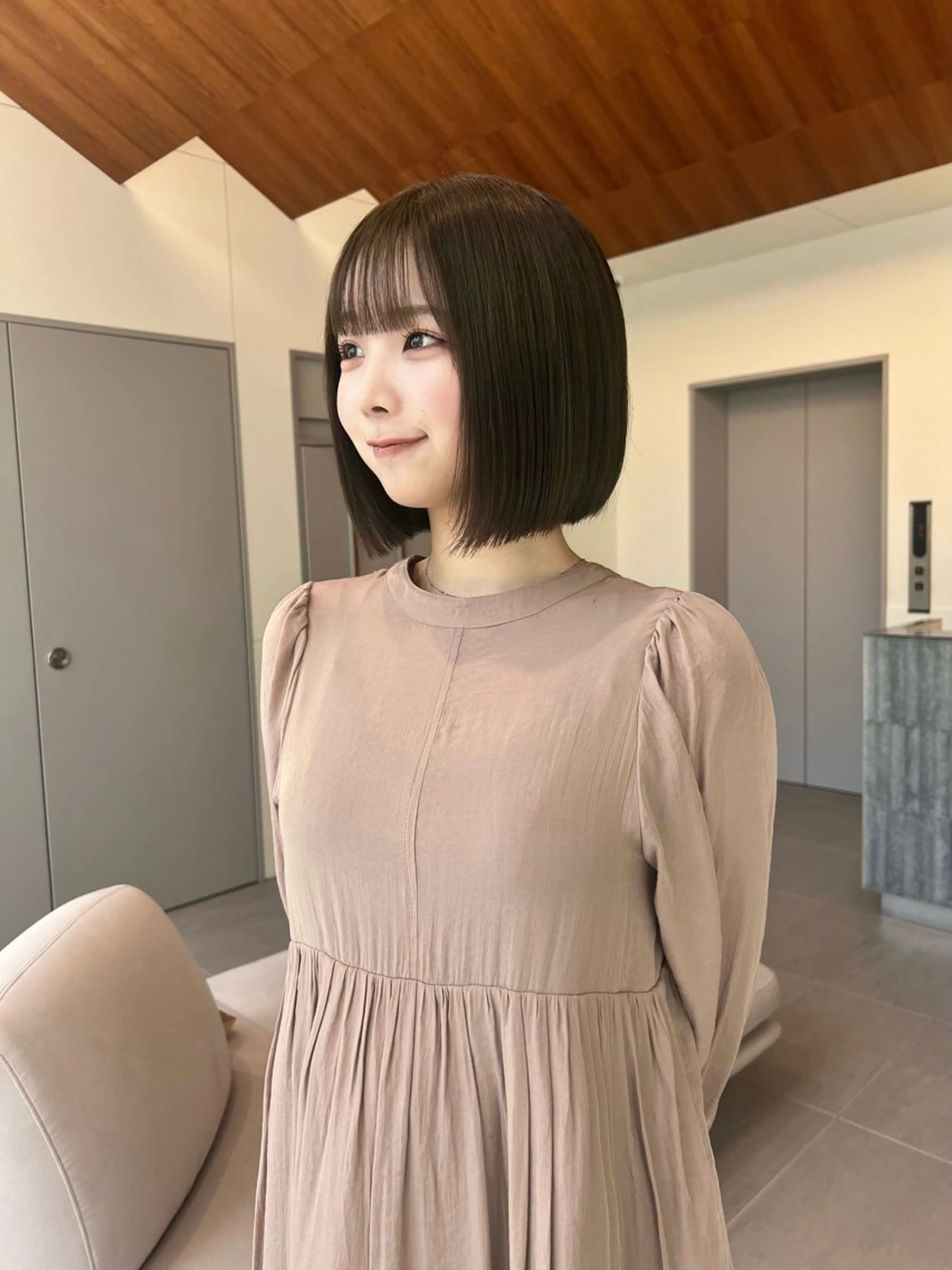 ショート 顔まわりカット/透け カラー/Memi🎀のヘアスタイル