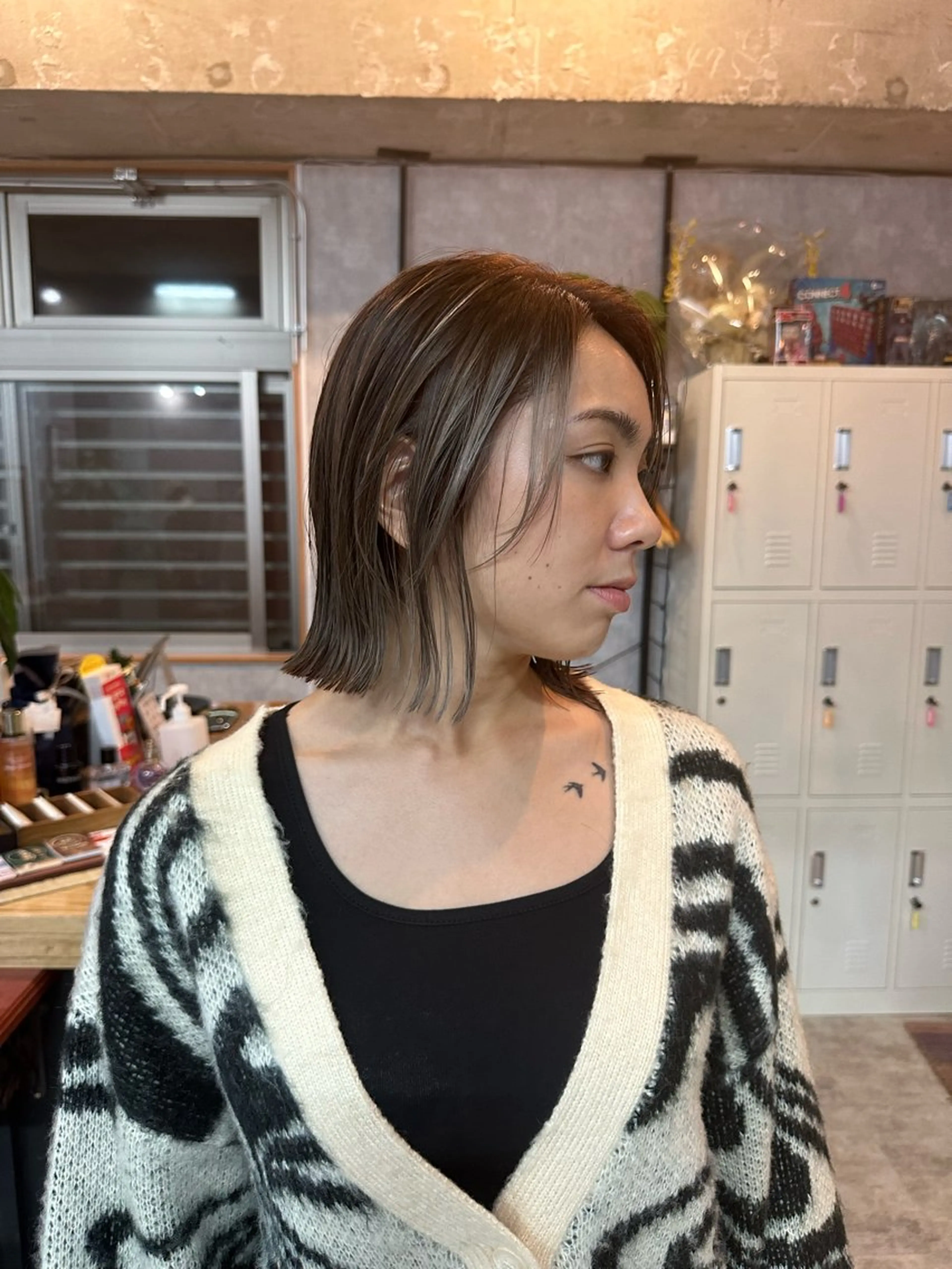 ショート 切りっぱなしボブ ショートボブ ハンサムショート 丸みショート ボブ カット ヘアカラー トリートメント モテ髪/ボブ/ショー ト/アダチフウトのヘアスタイル