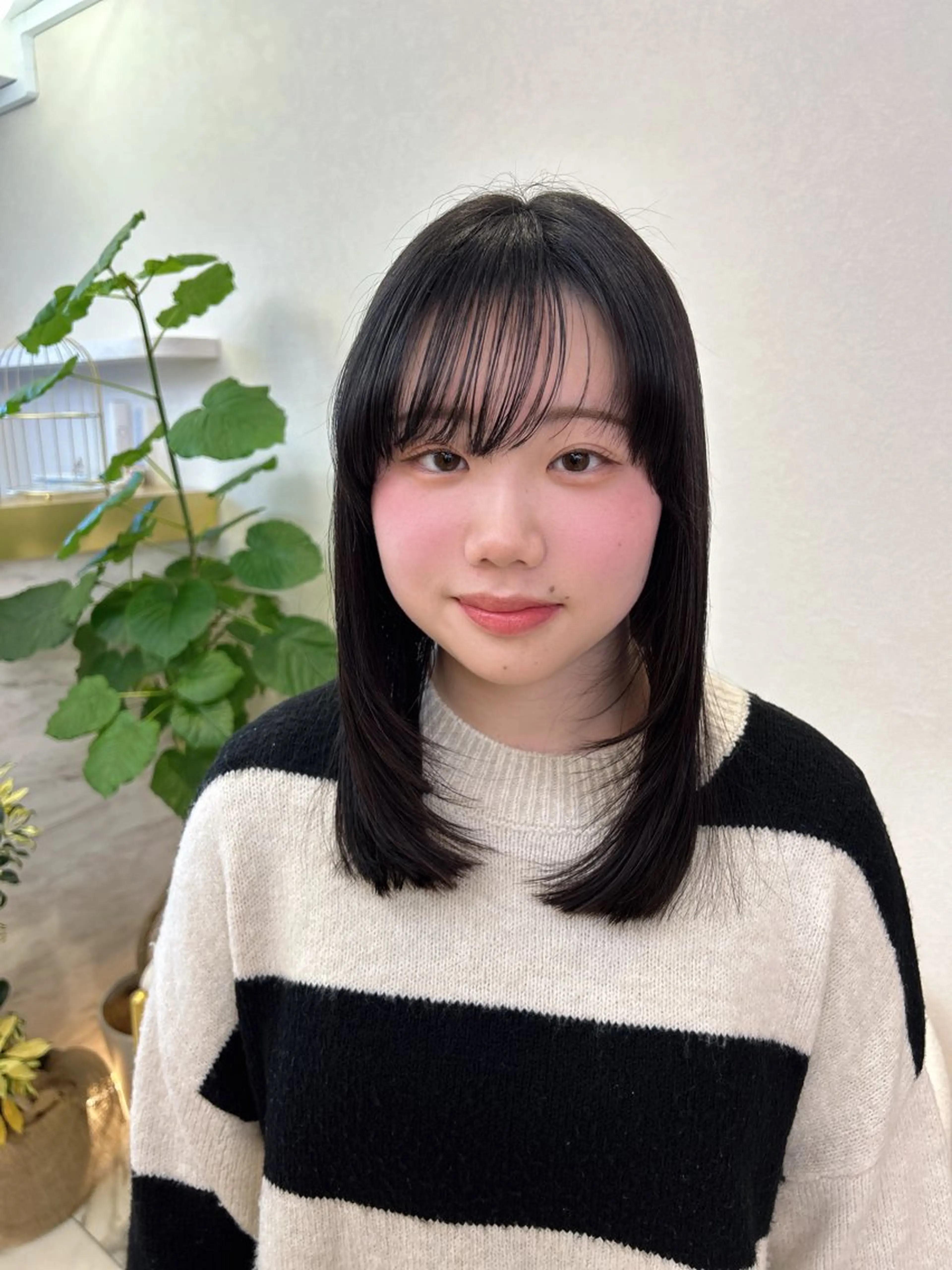 ミディアム カラー カット トリートメント 佐合 梨花 / ｅａｕ〈オー〉のヘアスタイル