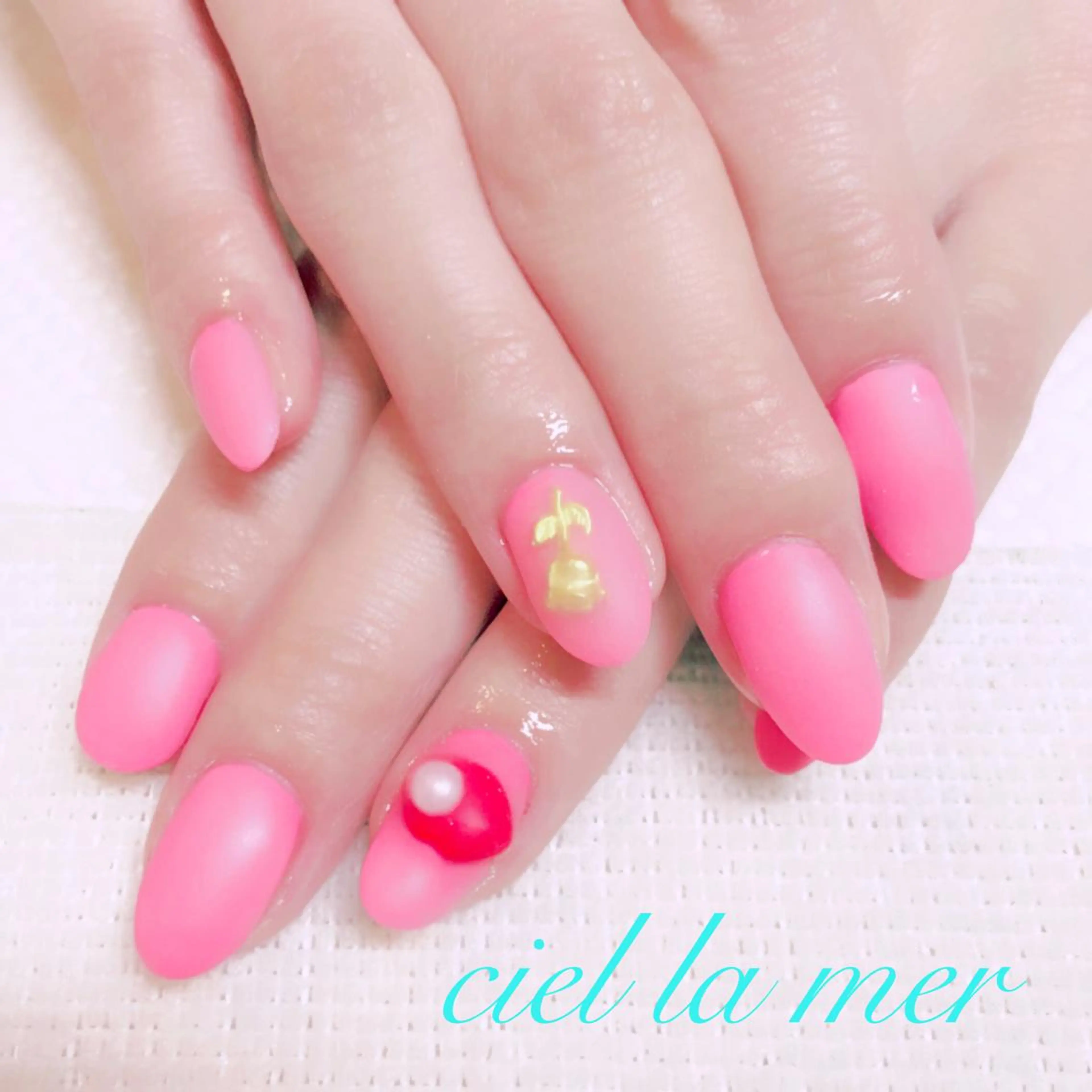 ネイル ハンドネイル フットネイル ciel la merのネイルデザイン