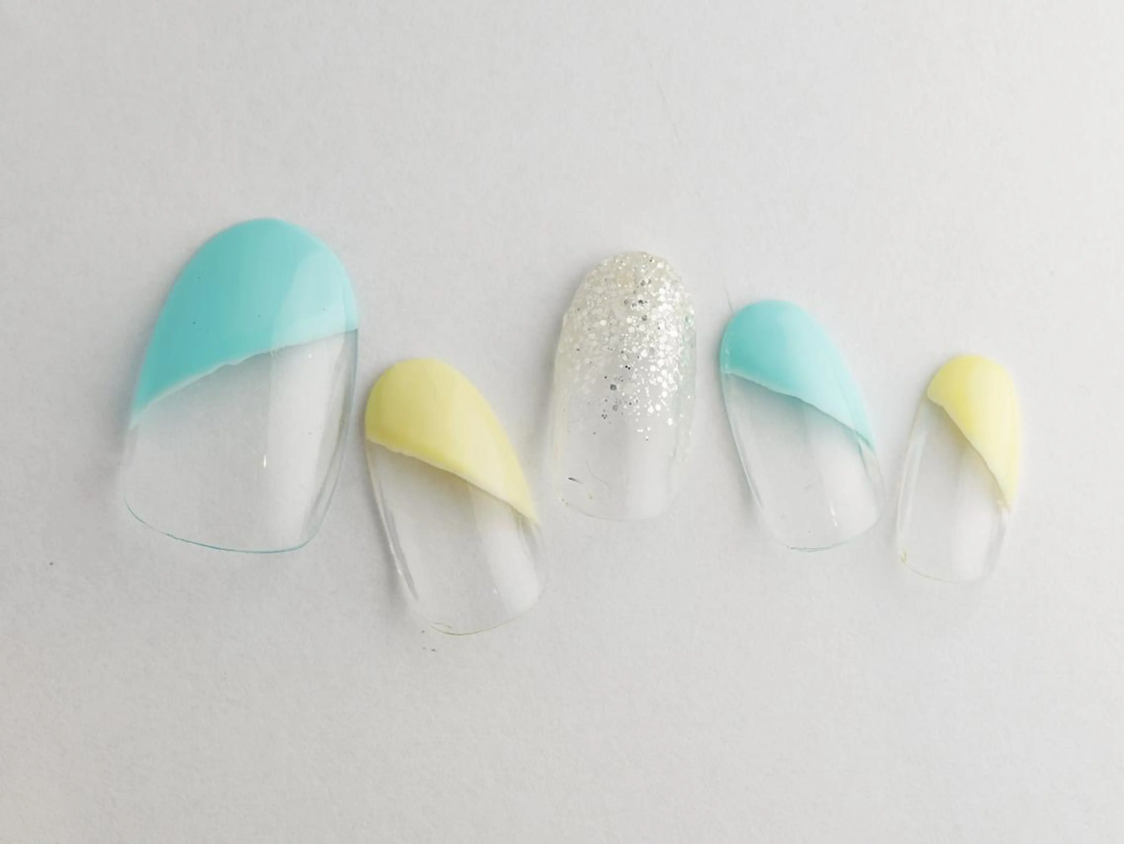 ネイル 💗🪽Tiary Nail🪽💗のネイルデザイン