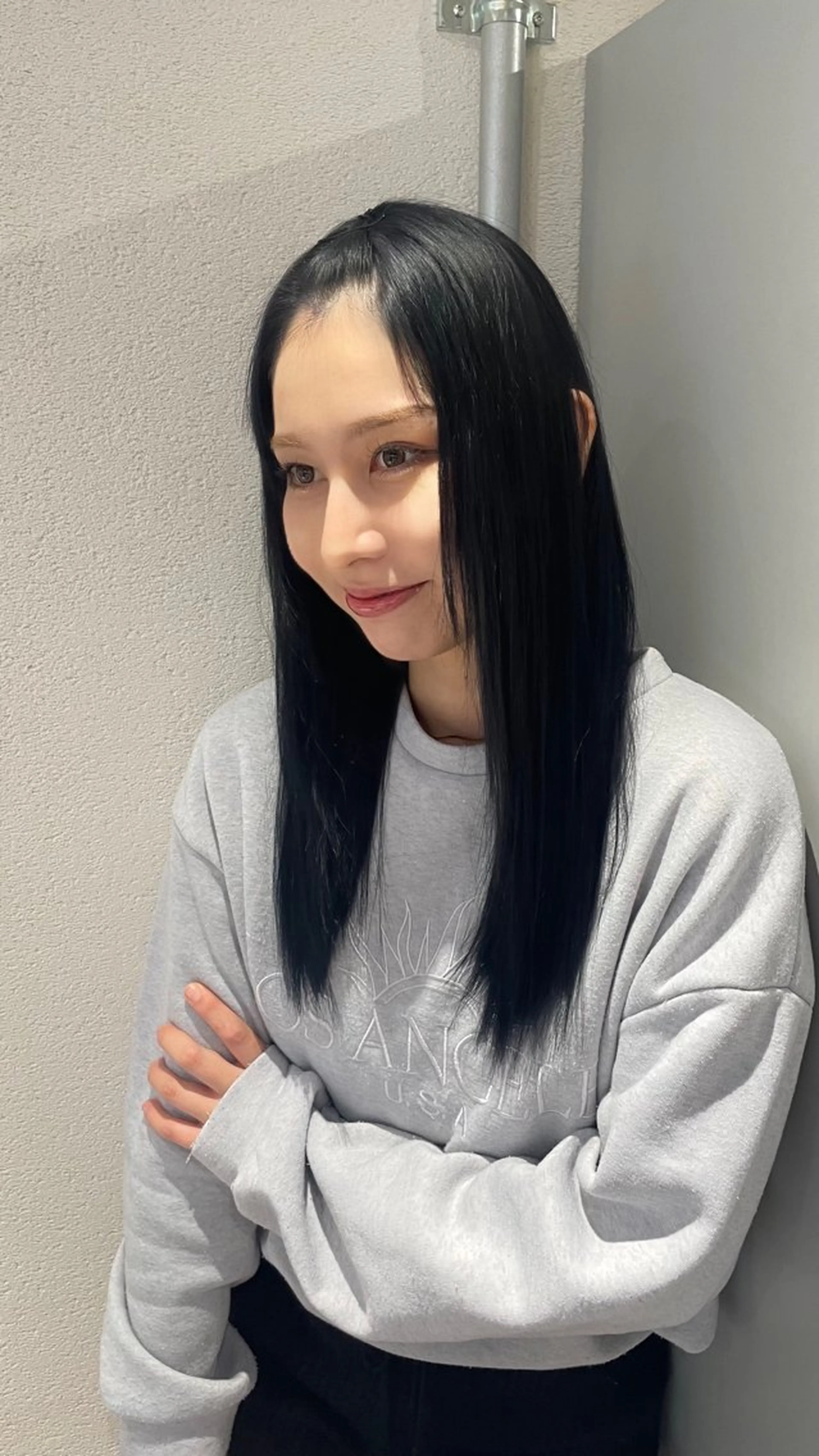 カラー 黒髪 ブルーカラー ブルーブラック デザインカラー/ハイ トーン/konomiのヘアスタイル