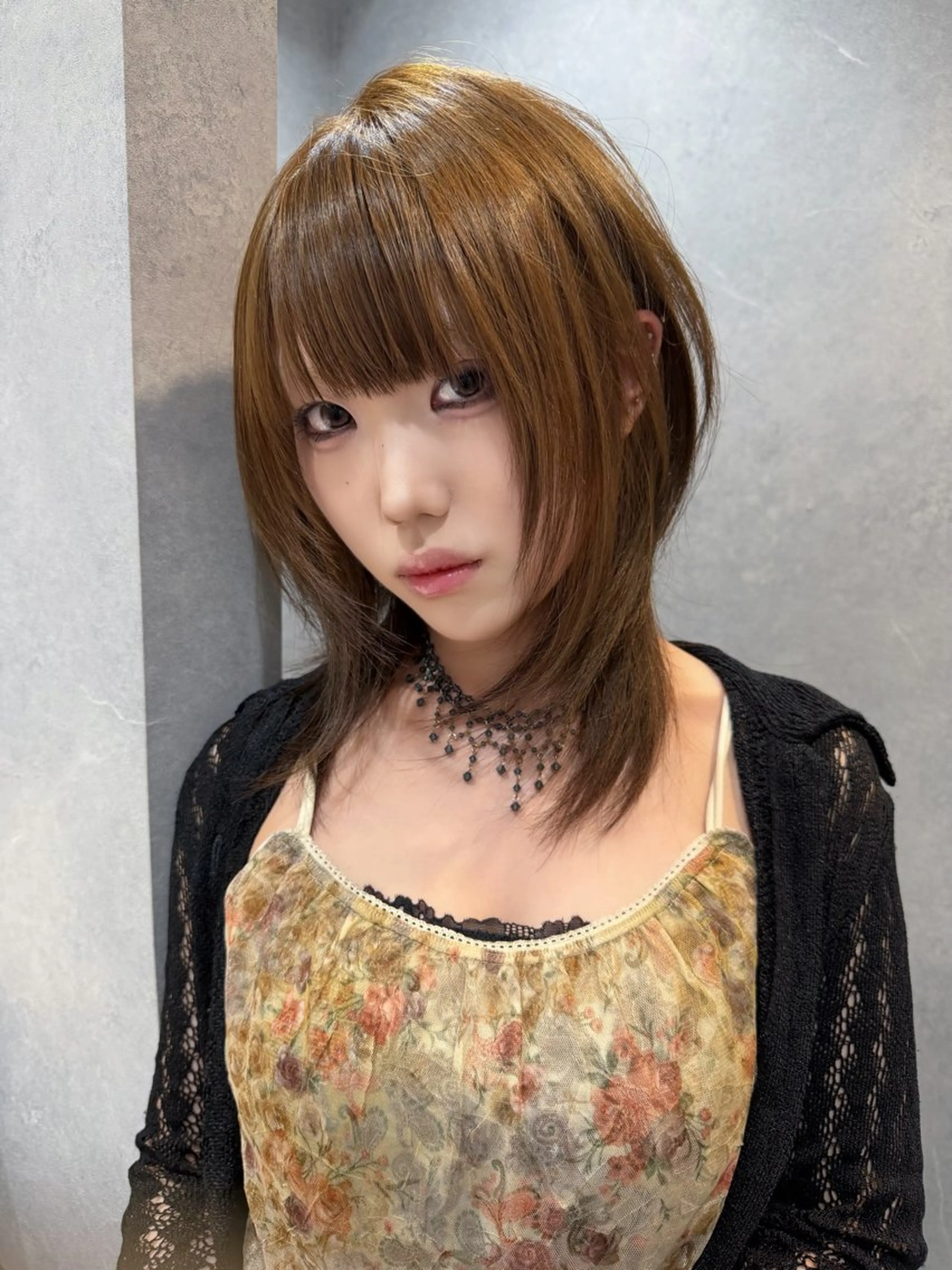 ミディアム カラー カット ヘアカラー トリートメント RiA/レイヤーカッ ト/ハッシュカットのヘアスタイル