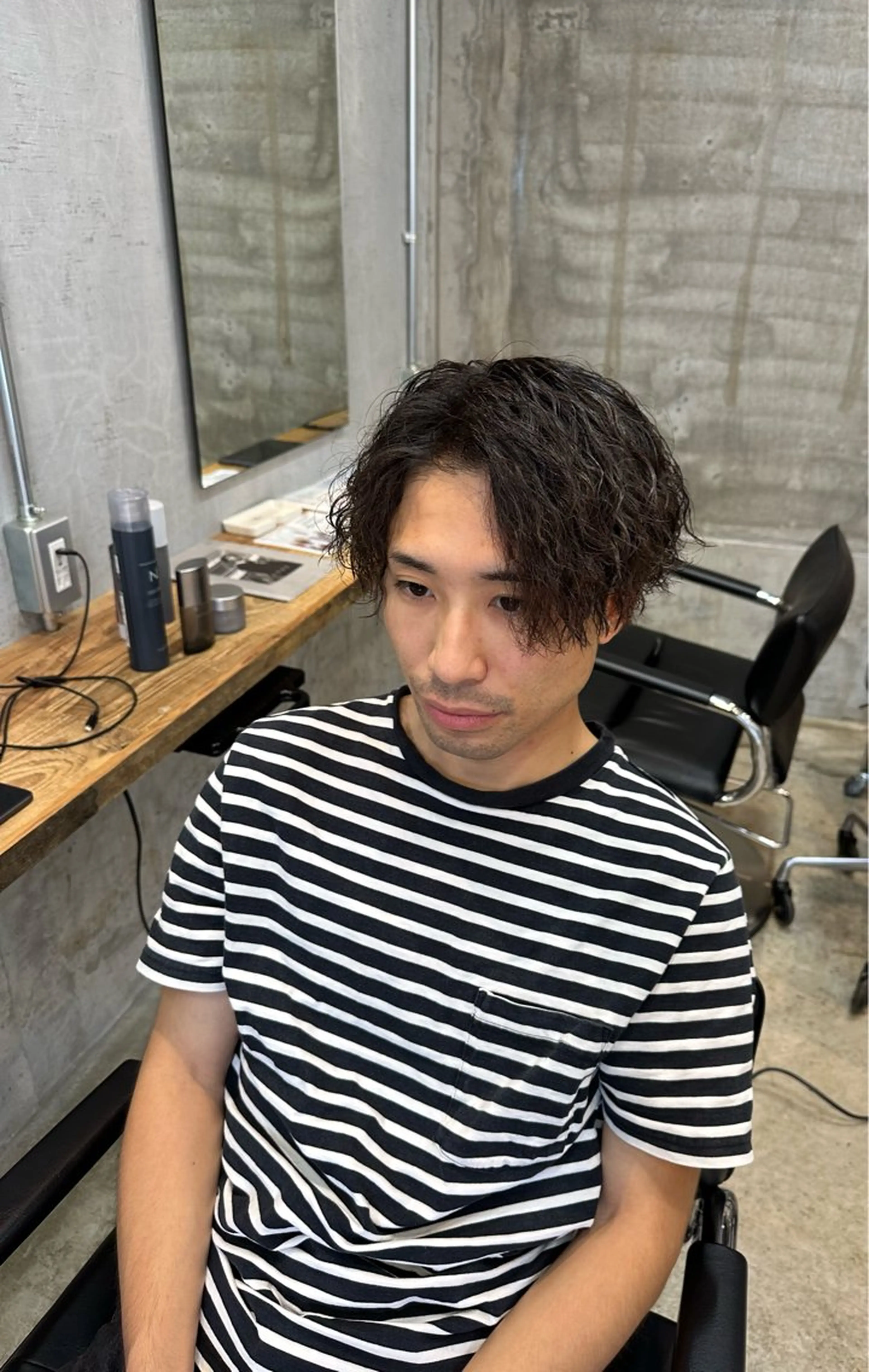 ショート パーマ メンズ 倉持 誠也　フェザーパーマのヘアスタイル