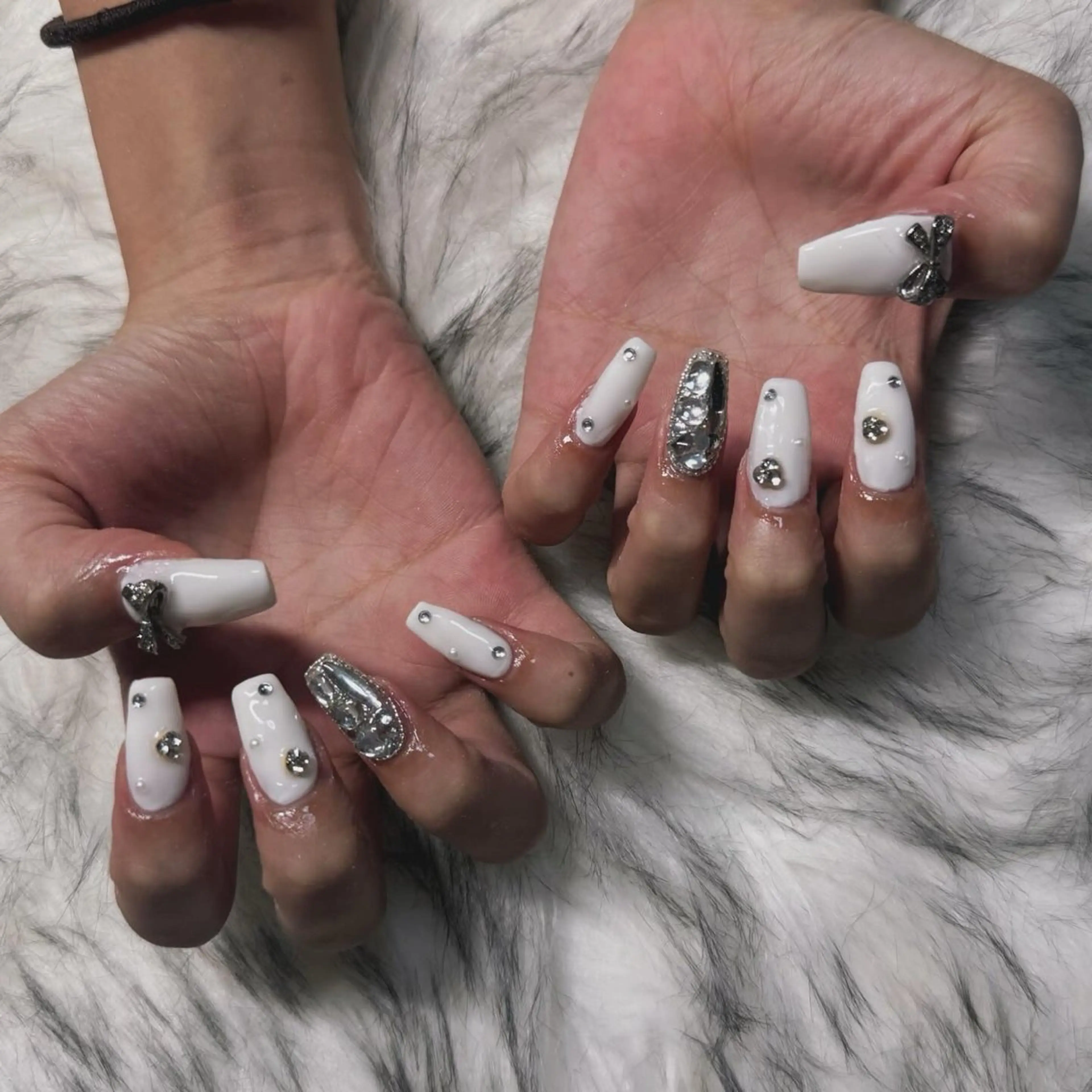 ロング ハンドネイル mao .のネイルデザイン