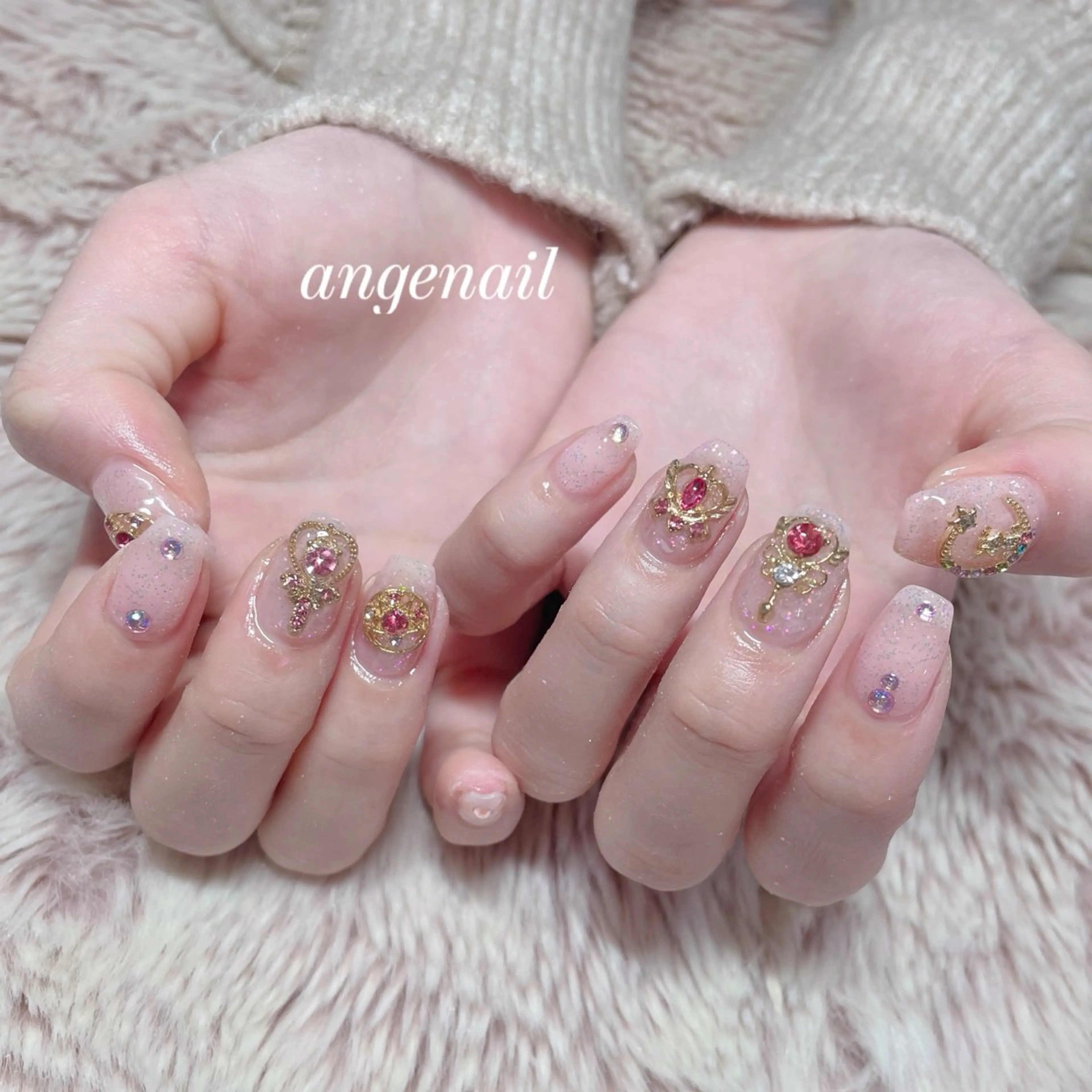 ネイル ハンドネイル オーナーネイリスト MAKIのネイルデザイン