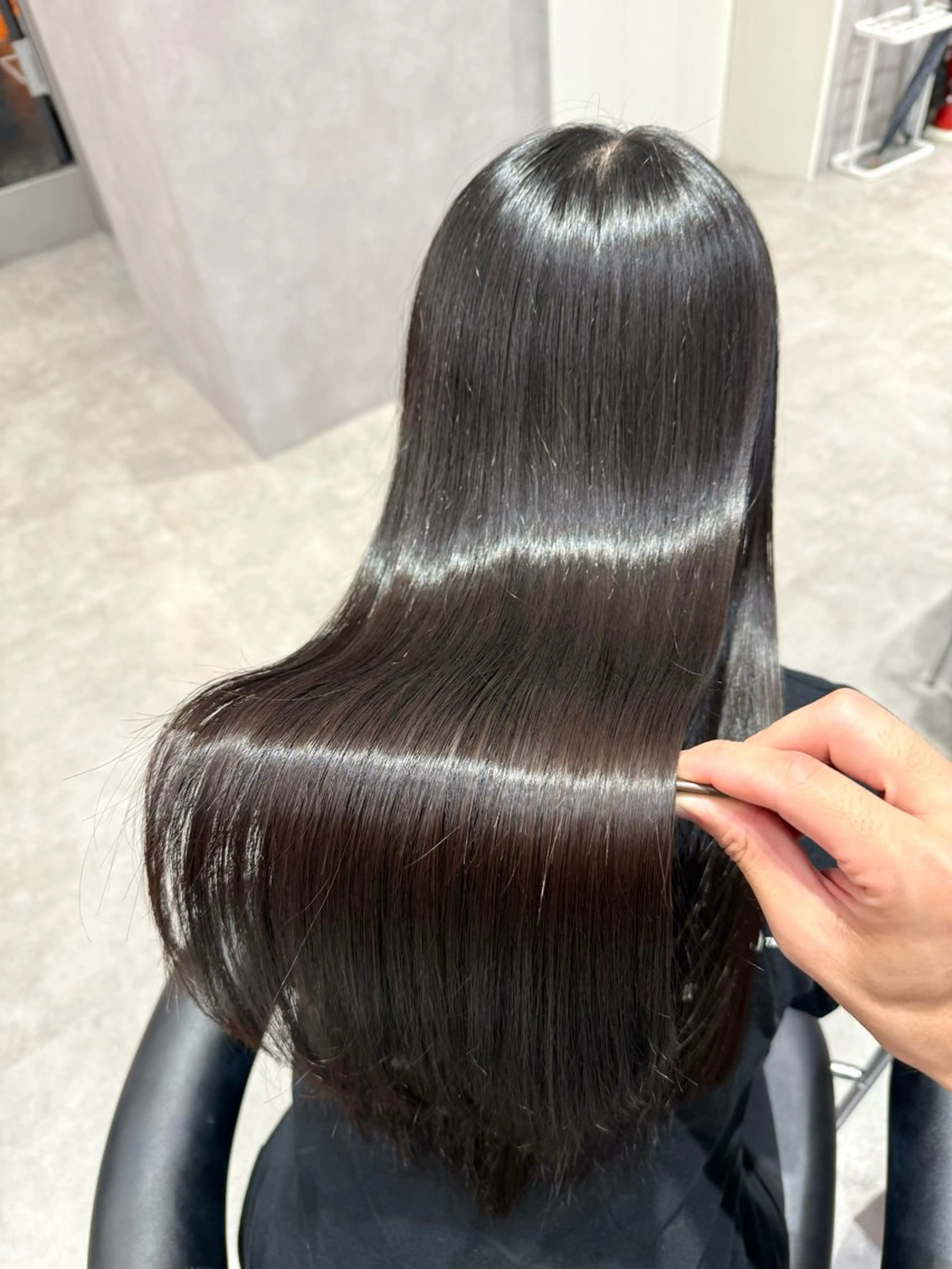 ロング カラー パーマ ヘアアレンジ 髪質改善 縮毛矯正 トリートメント ストレートパーマ ヘアカラー 縮毛矯正 トリートメント 縮毛矯正/髪質改善/ ブリーチ毛/木元渓太のヘアスタイル