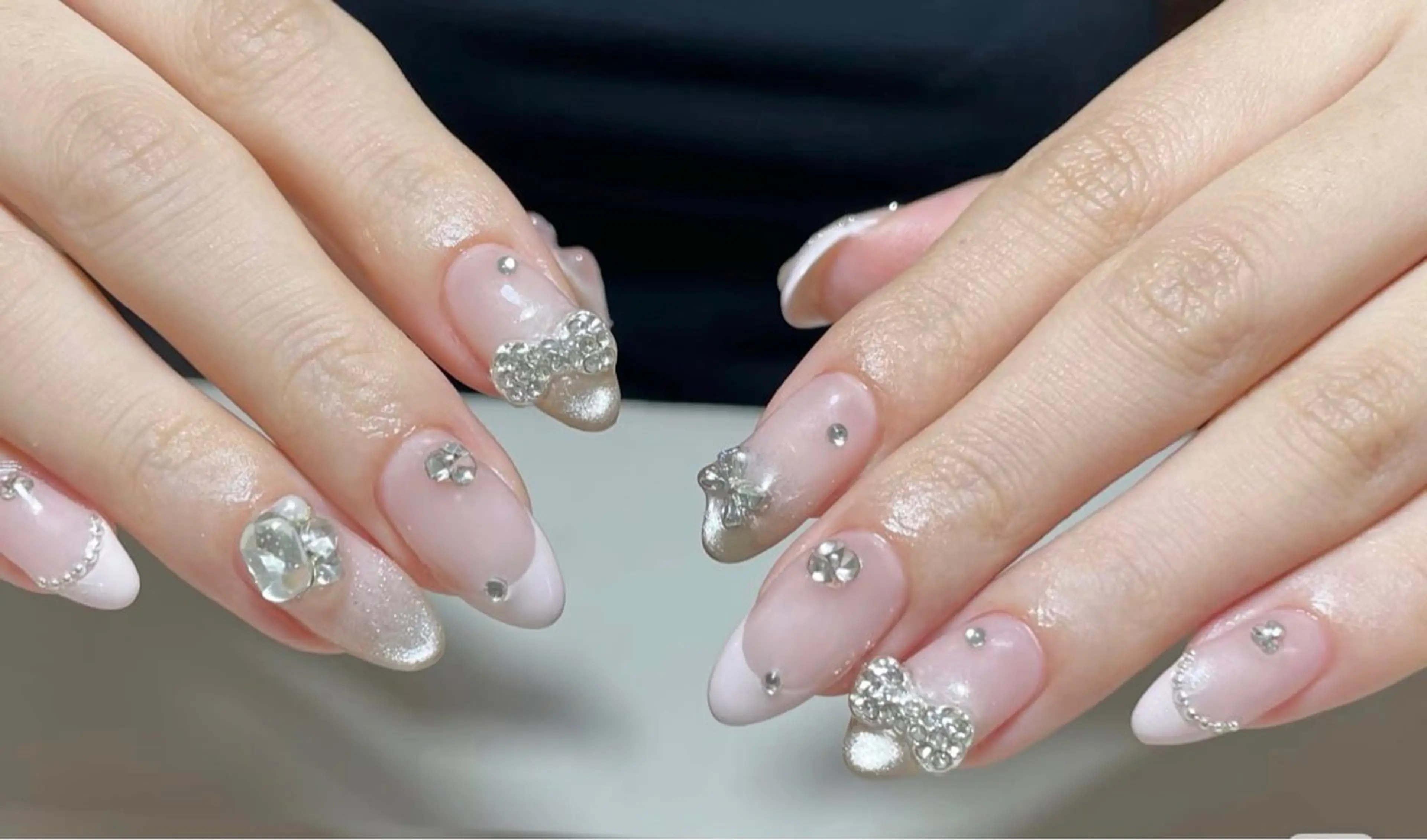 ネイル フレンチネイル ガーリー ガラスフレンチ 韓国ネイル ロングネイル ハンドネイル Venus nail チップ長さだし専門店のネイルデザイン