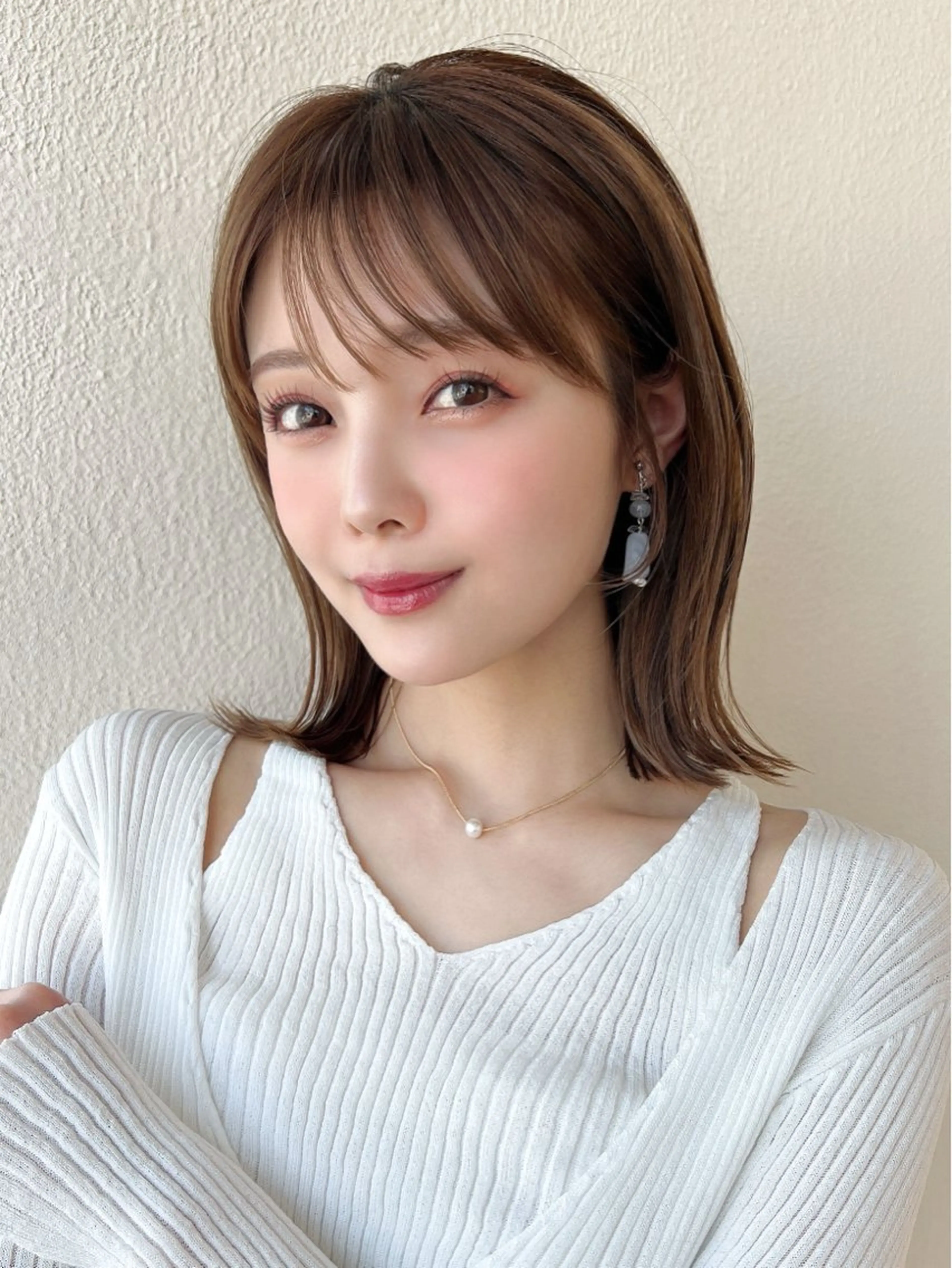 ミディアム カラー ボブ カット ヘアカラー トリートメント 山﨑 翼のヘアスタイル