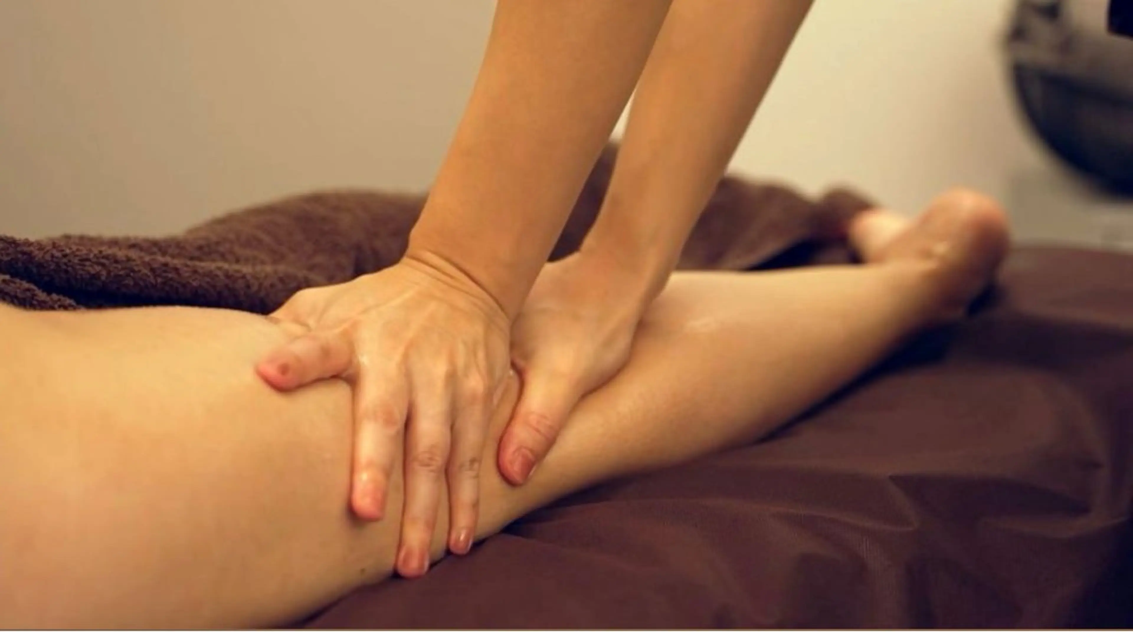 【足のむくみが気になる方】アロマオイルトリートメント(フット)オープニング価格の写真