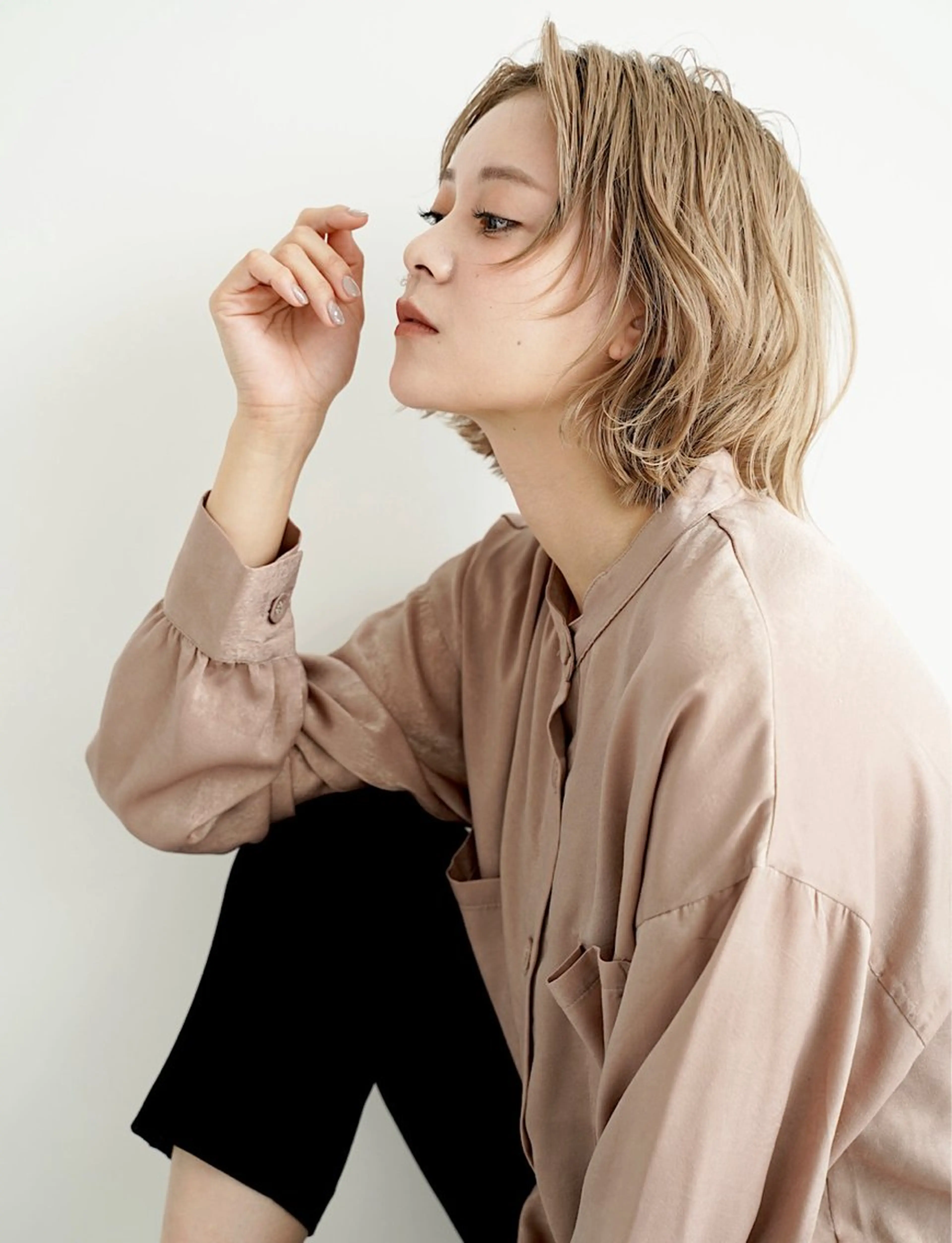 ミディアム カット ヘアカラー hoNua. 栄/透明感カラーのヘアスタイル