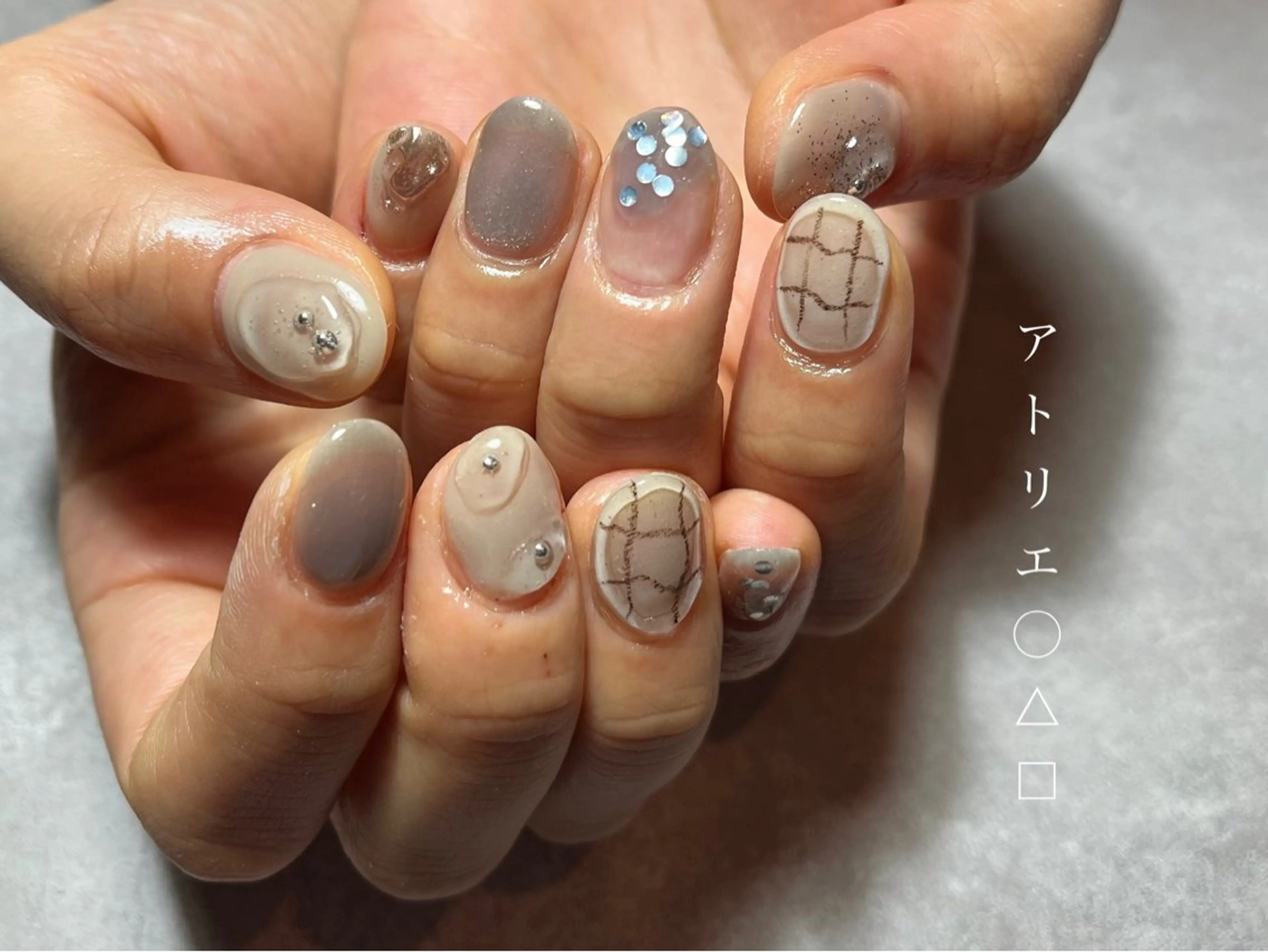 ネイル ハンドネイル アトリエ ○△□のネイルデザイン