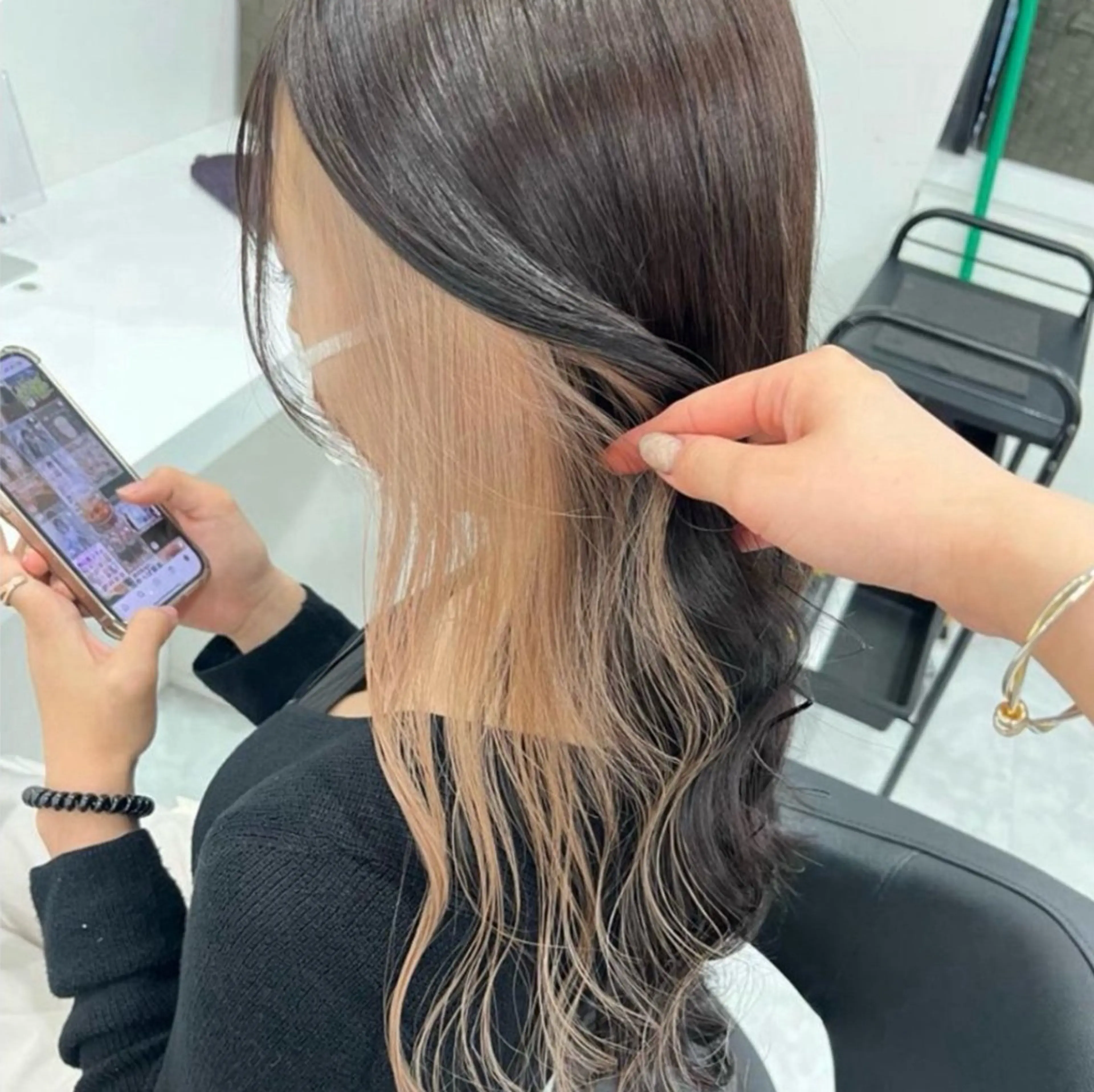 ロング カラー 🫧うる艶トレンド 🫧透明感カラーのヘアスタイル