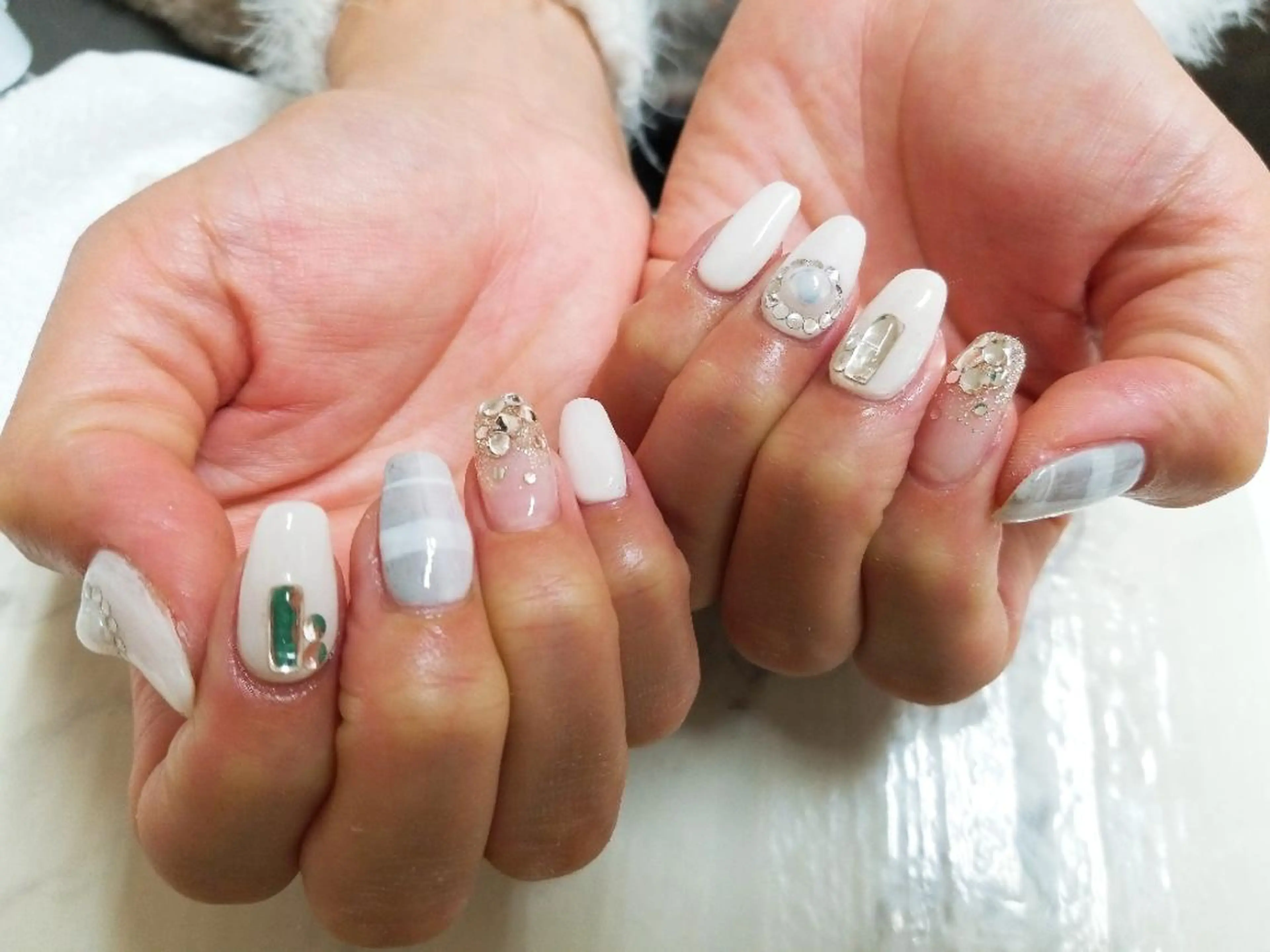 ネイル アートネイル ジェルネイル 持ち込み ニュアンスネイル パラジェル 河野ちえ (雑誌掲載サロン)のネイルデザイン