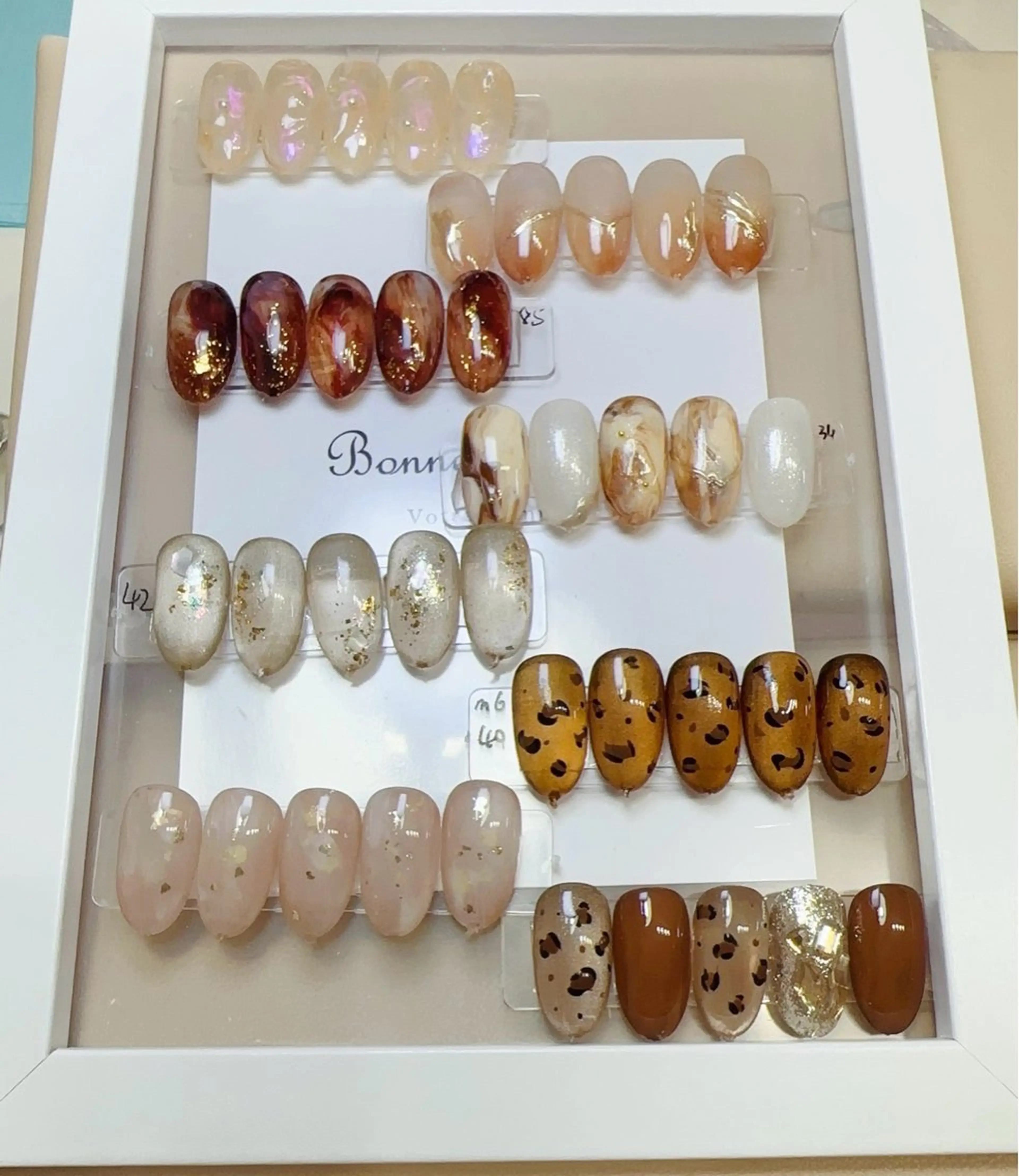 ネイル ハンドネイル NAIL CIRCLESのネイルデザイン