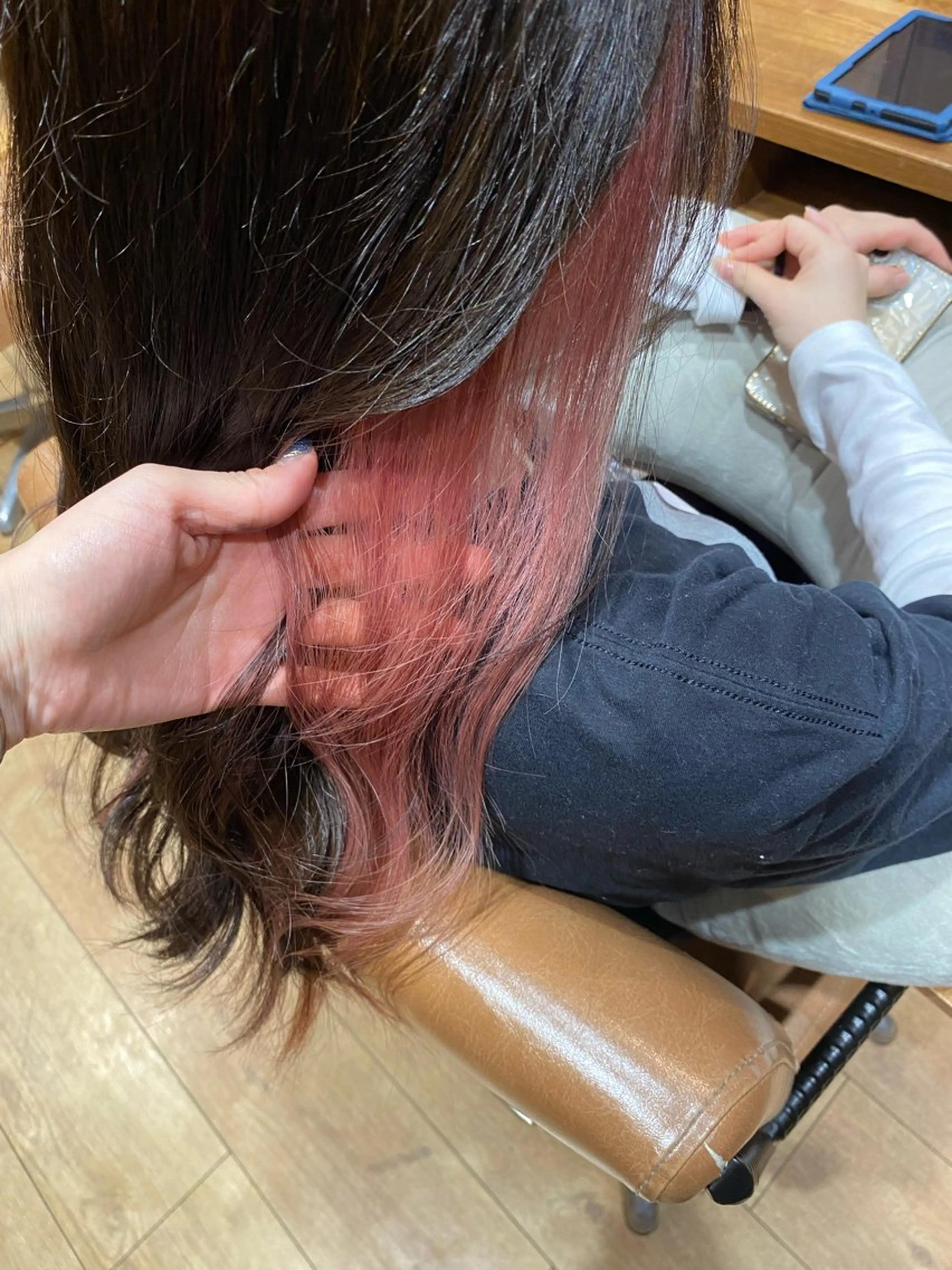 ロング カラー イヤリングカラー ピンクカラー 暖色系カラー まおのヘアスタイル