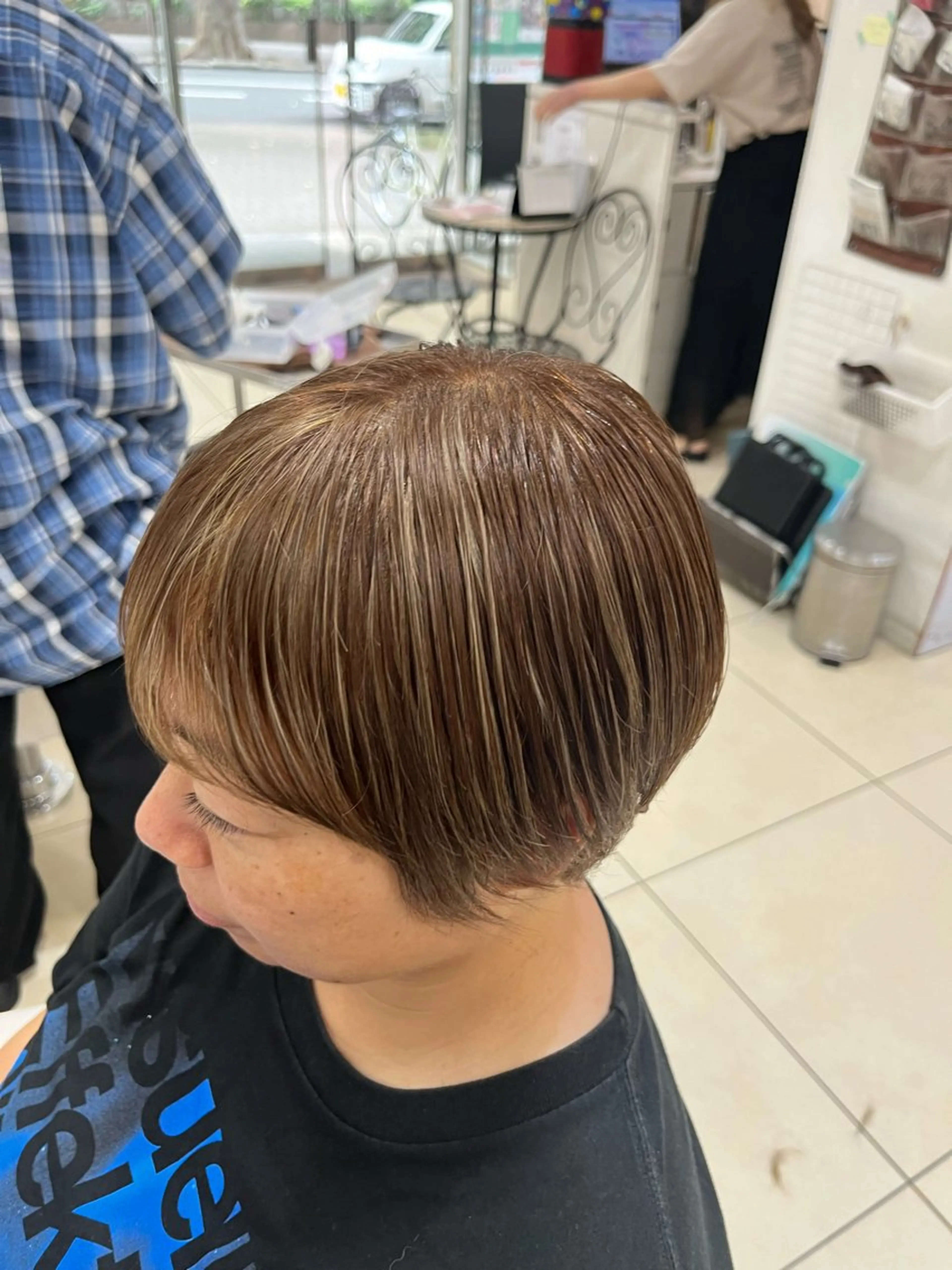 ショート カラー ハイライトカラー ハイライト カット ヘアカラー 🤎ベージュカラー/ 髪質改善/山岸🤎のヘアスタイル