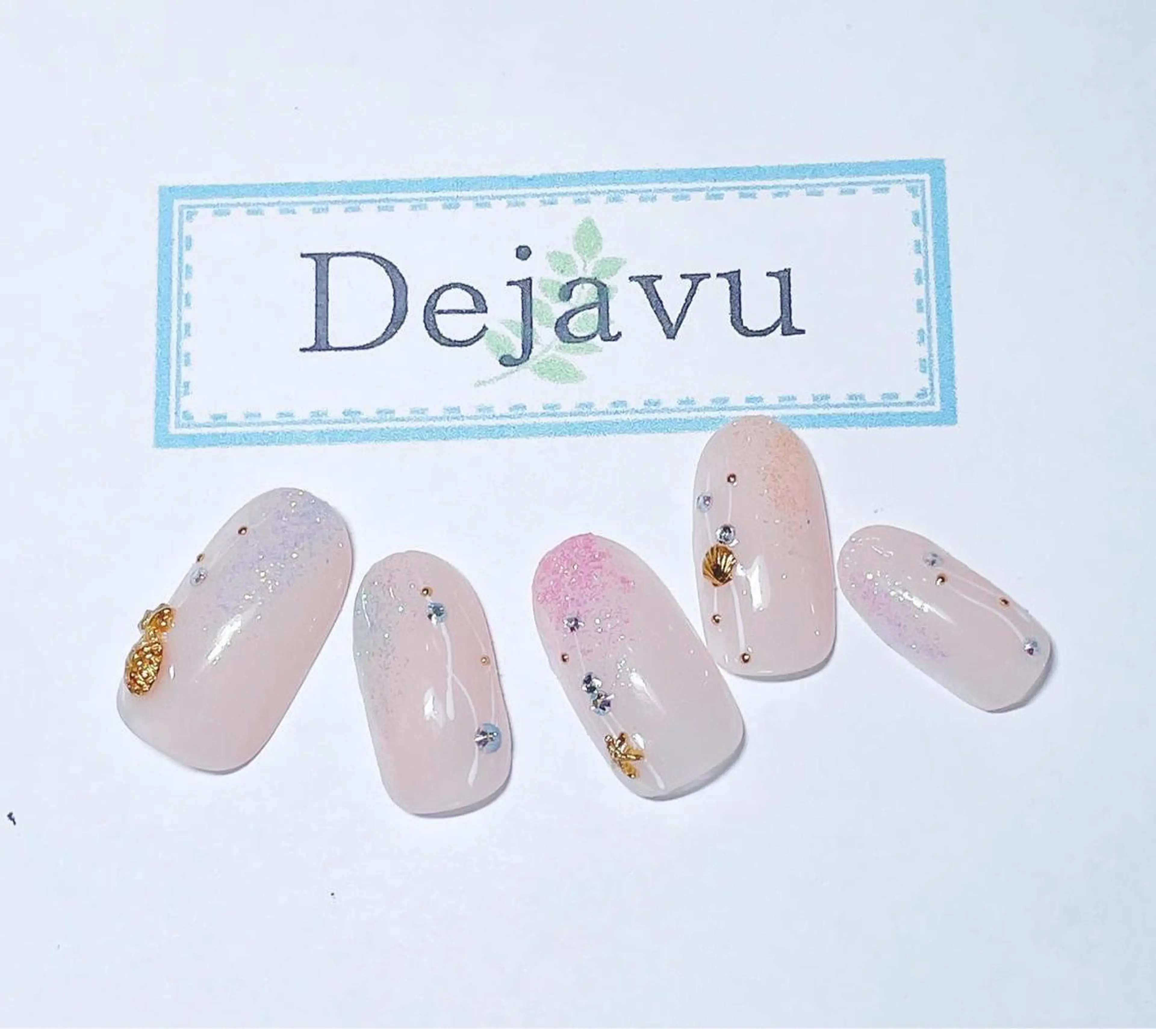 ネイル アートネイル フラワーネイル フレンチネイル ニュアンスネイル 春ネイル Nail salon Dejavu 🌿のネイルデザイン