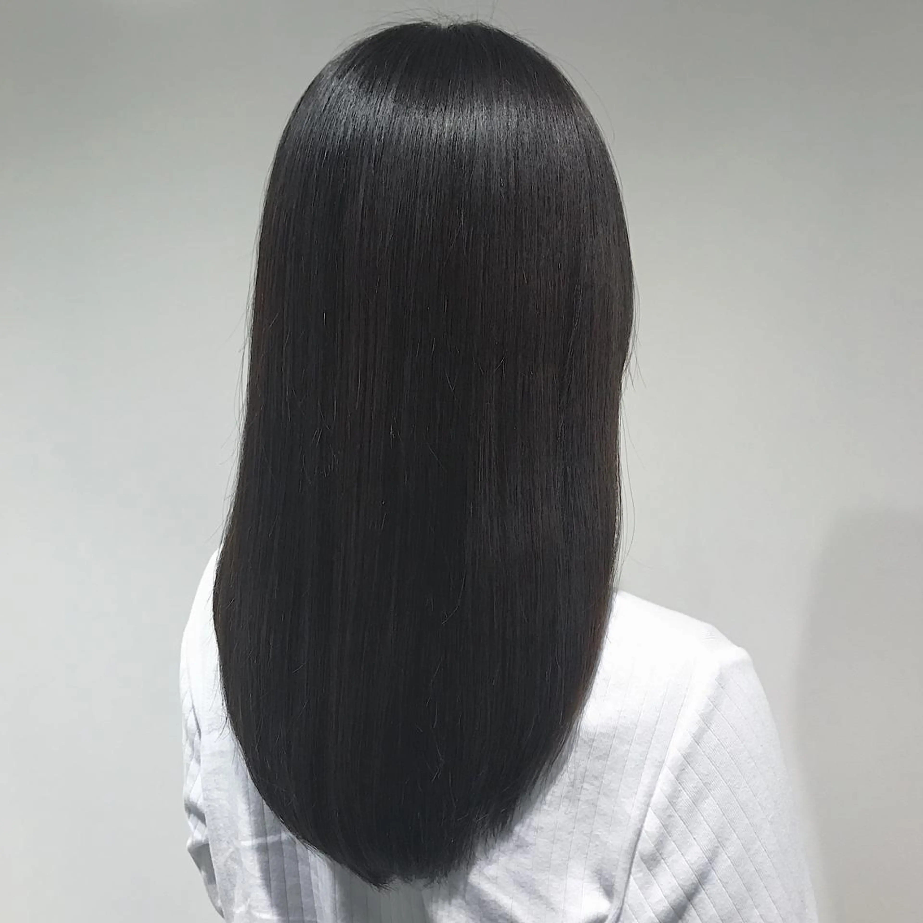 セミロング カラー ヘアアレンジ Zina渋谷エリア マネージャShionのヘアスタイル