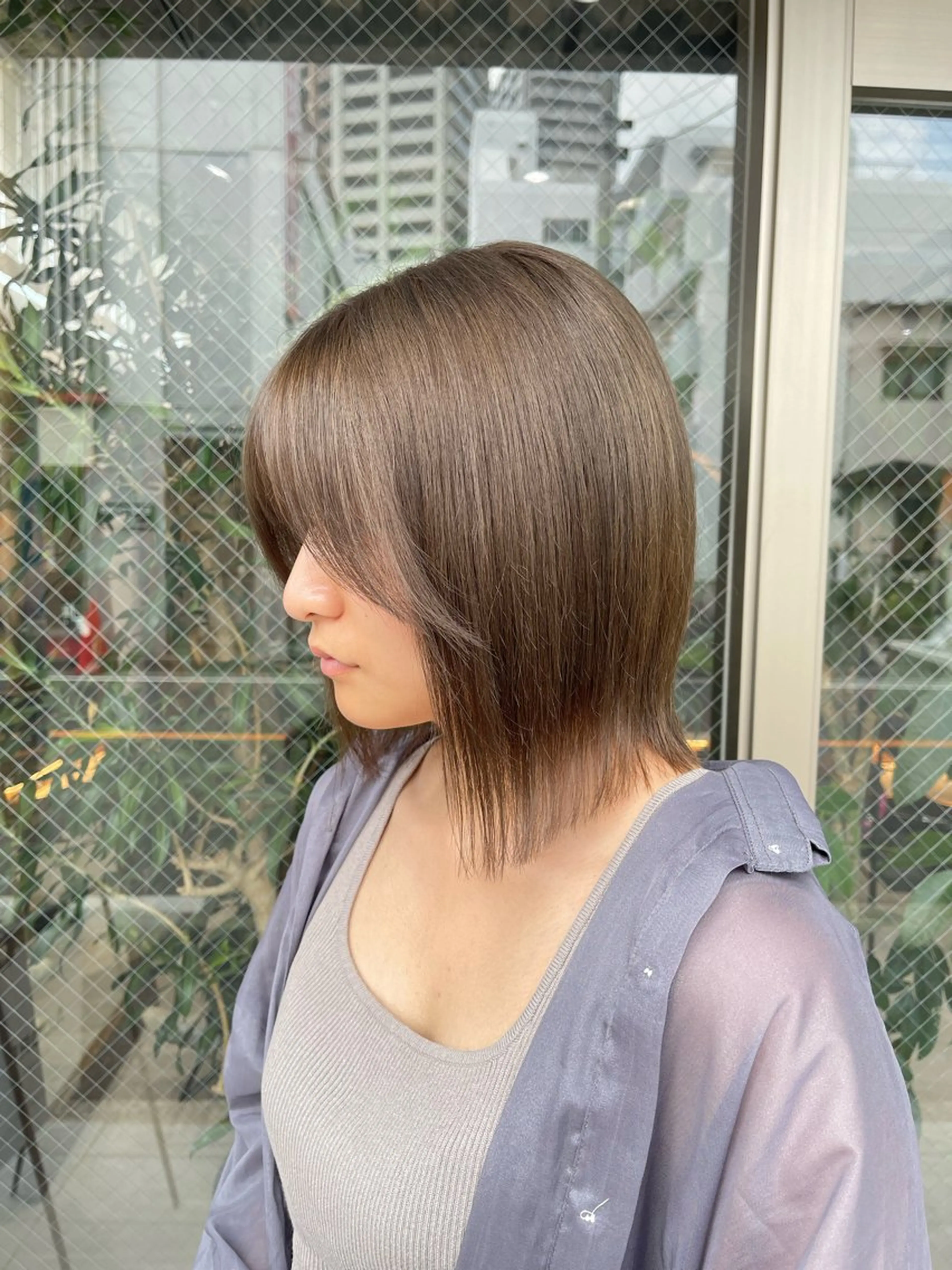 ミディアム カラー ブリーチ 透明感カラー グレージュ ヘアカラー トリートメント ヘアセット 🩵ボブ/レイヤー /髪質改善🩵のヘアスタイル