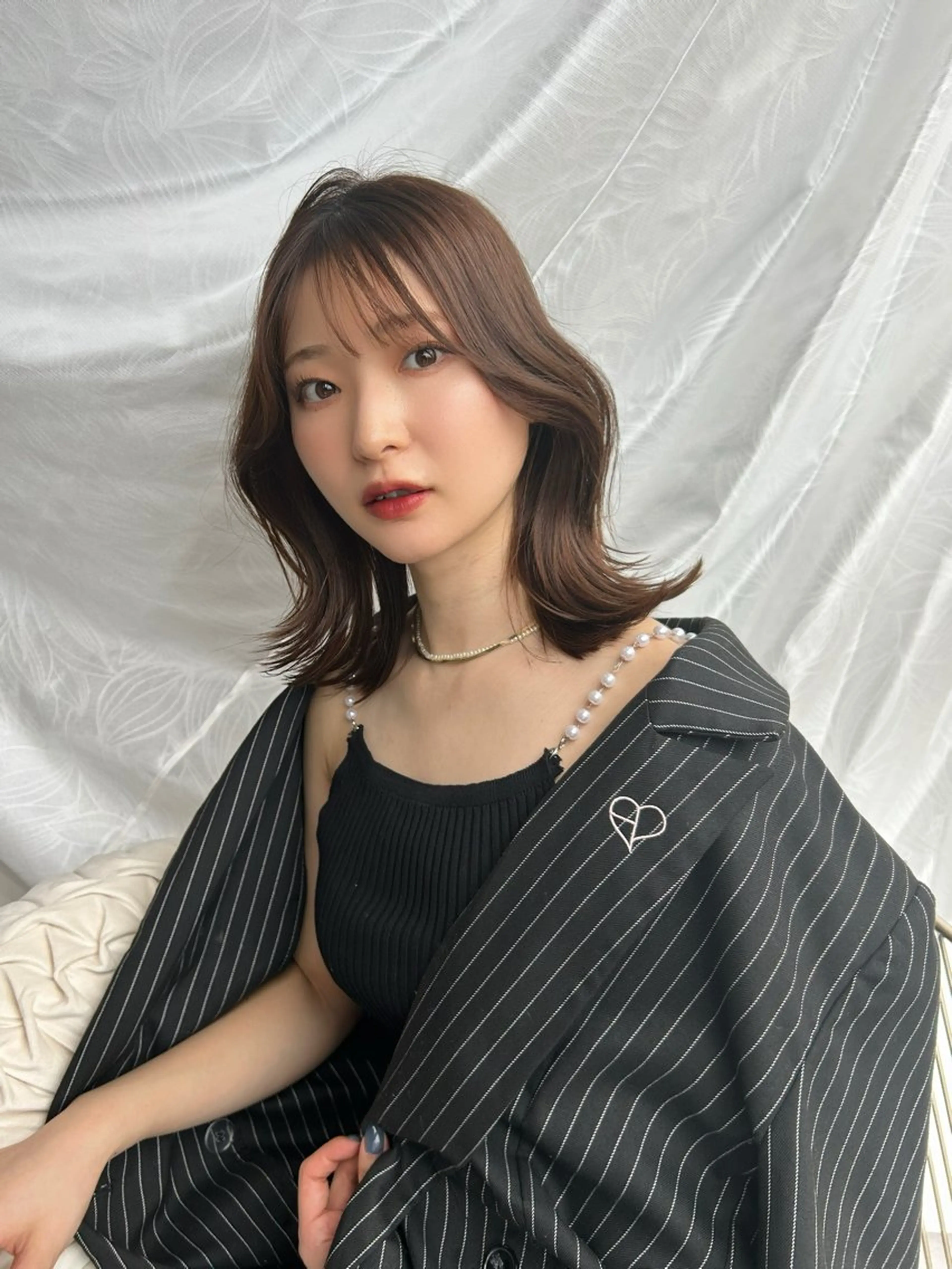 ミディアム カット ヘアカラー トリートメント 韓国ネイル🤍 イワサキ　リコ🍒のヘアスタイル