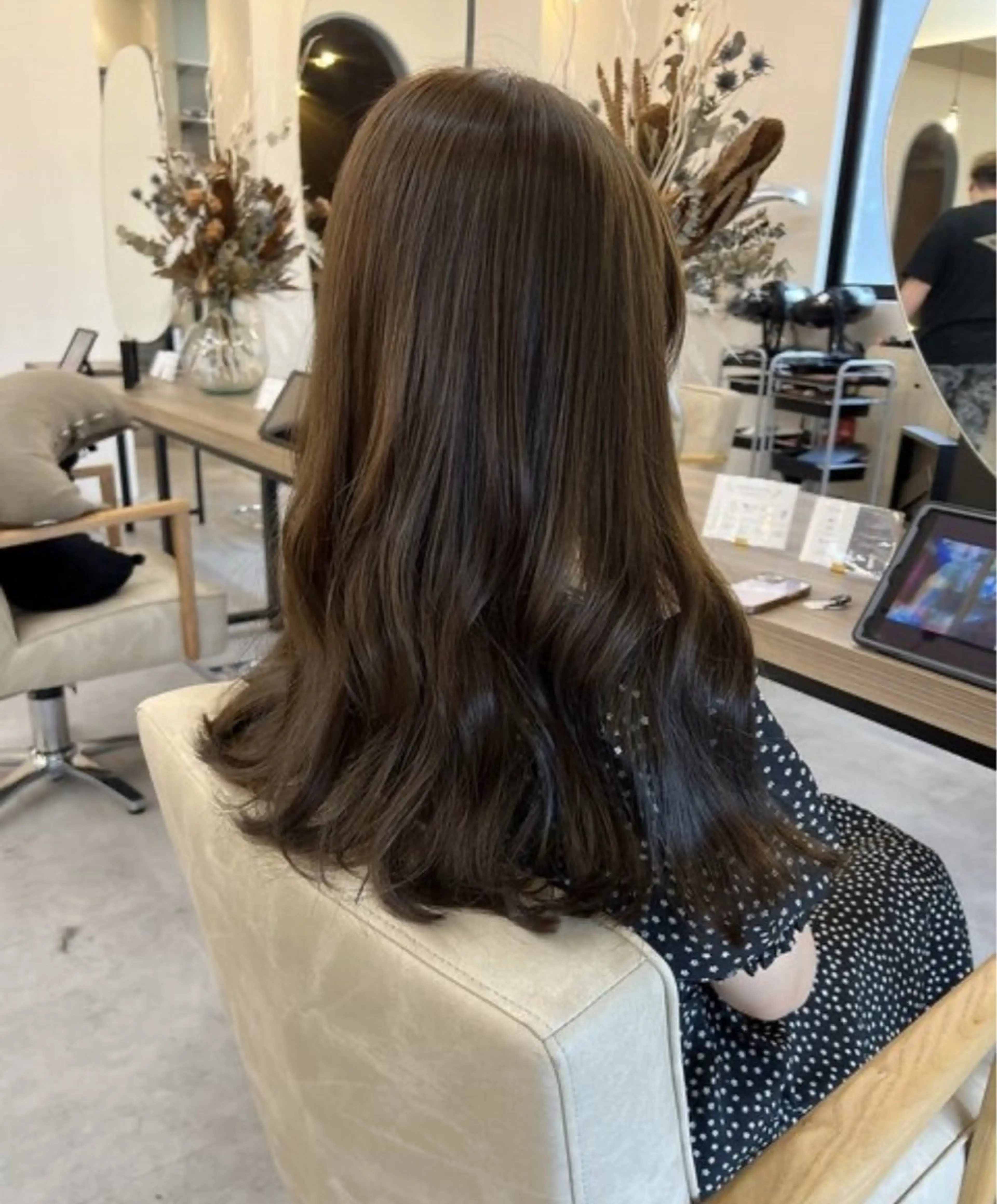 ロング カラー ブラウンカラー ココアブラウン カットカラー ¥ 3000★YAEKAのヘアスタイル