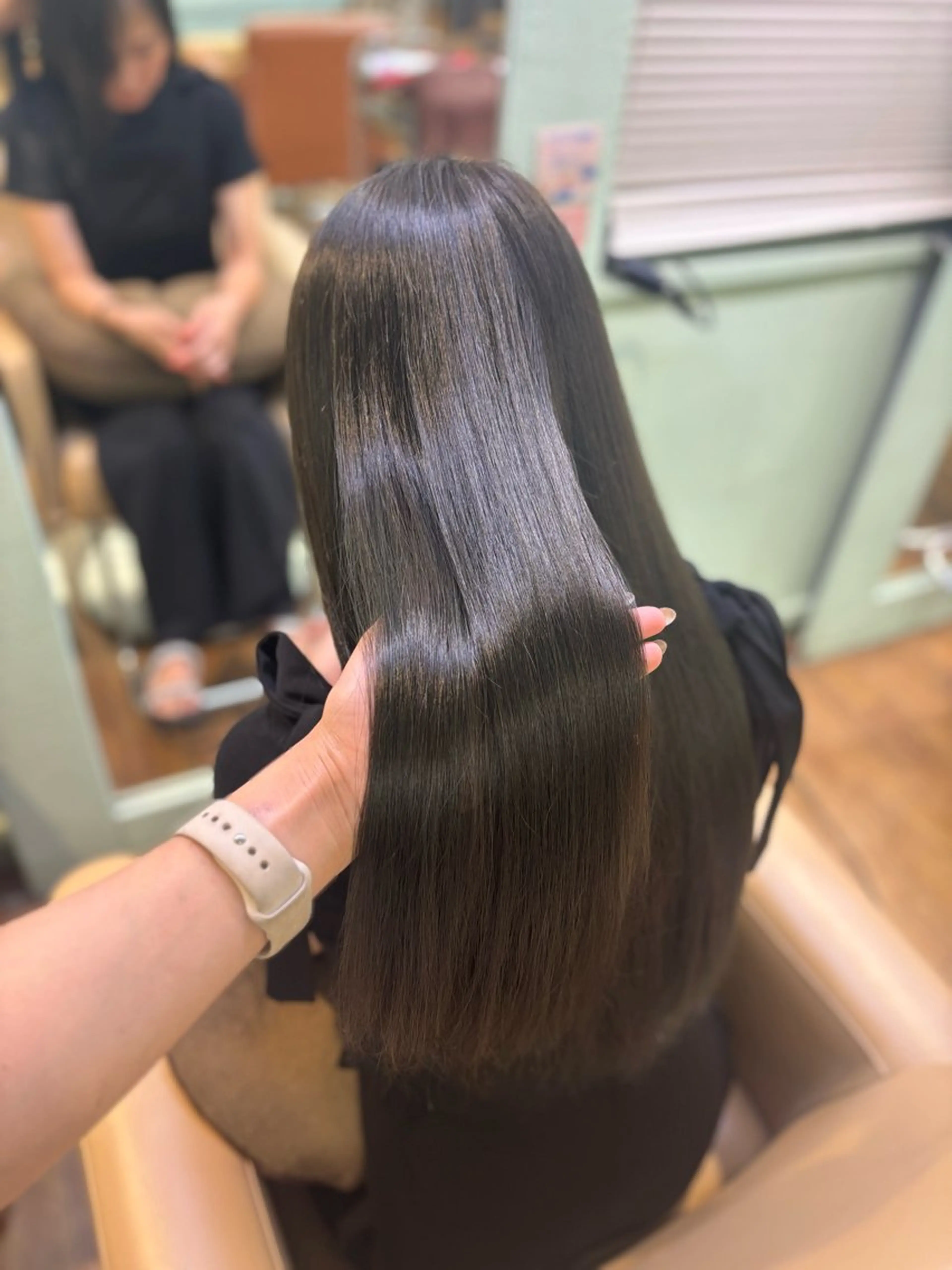 【🐌梅雨前に‼️☔️】🌟フル縮毛矯正🌟➕頭皮洗浄marbb付き🚿の写真