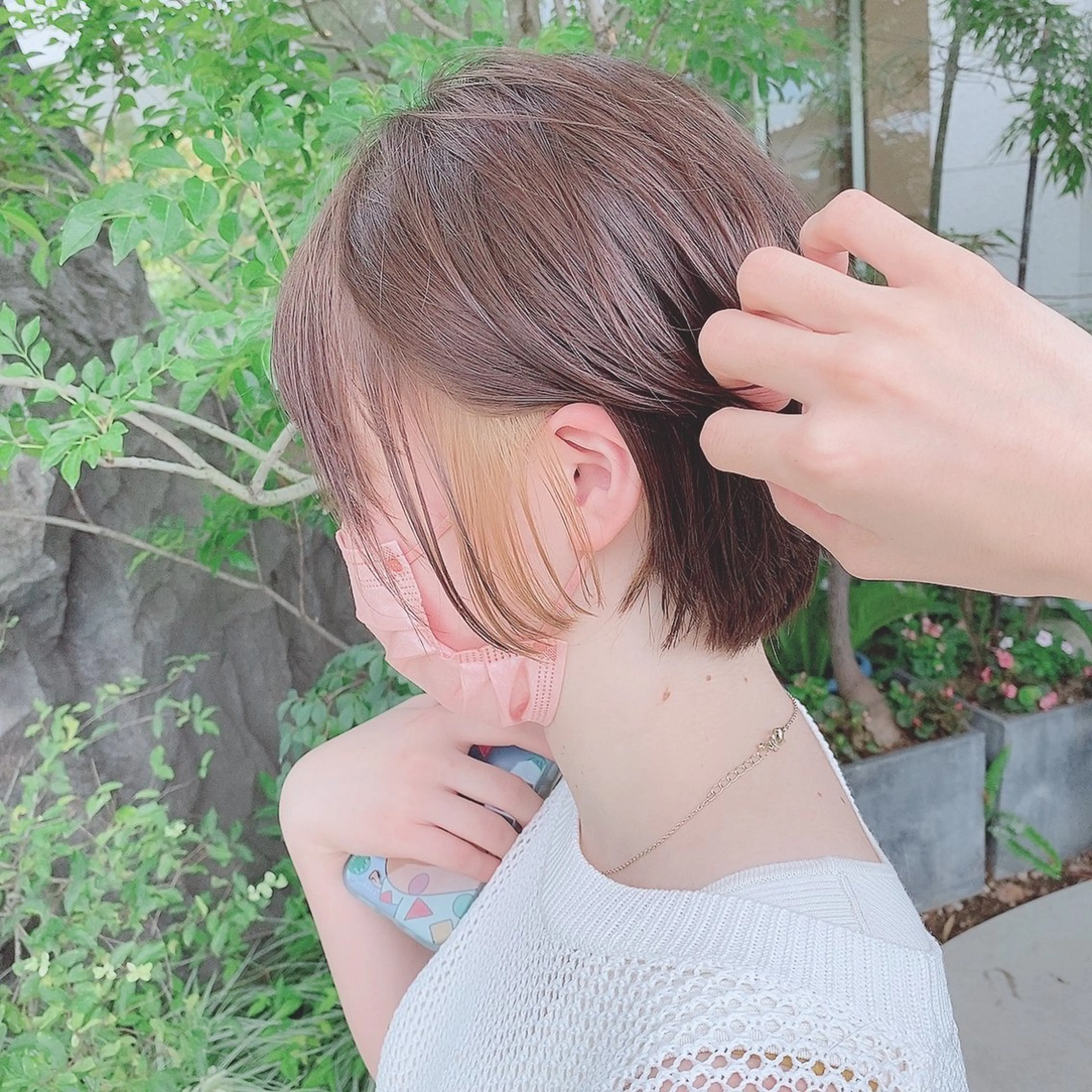 ショート カラー ブリーチ インナーカラー ショートヘア 髪質改善カラー 貝本 遥那 🧸⸝⋆*のヘアスタイル