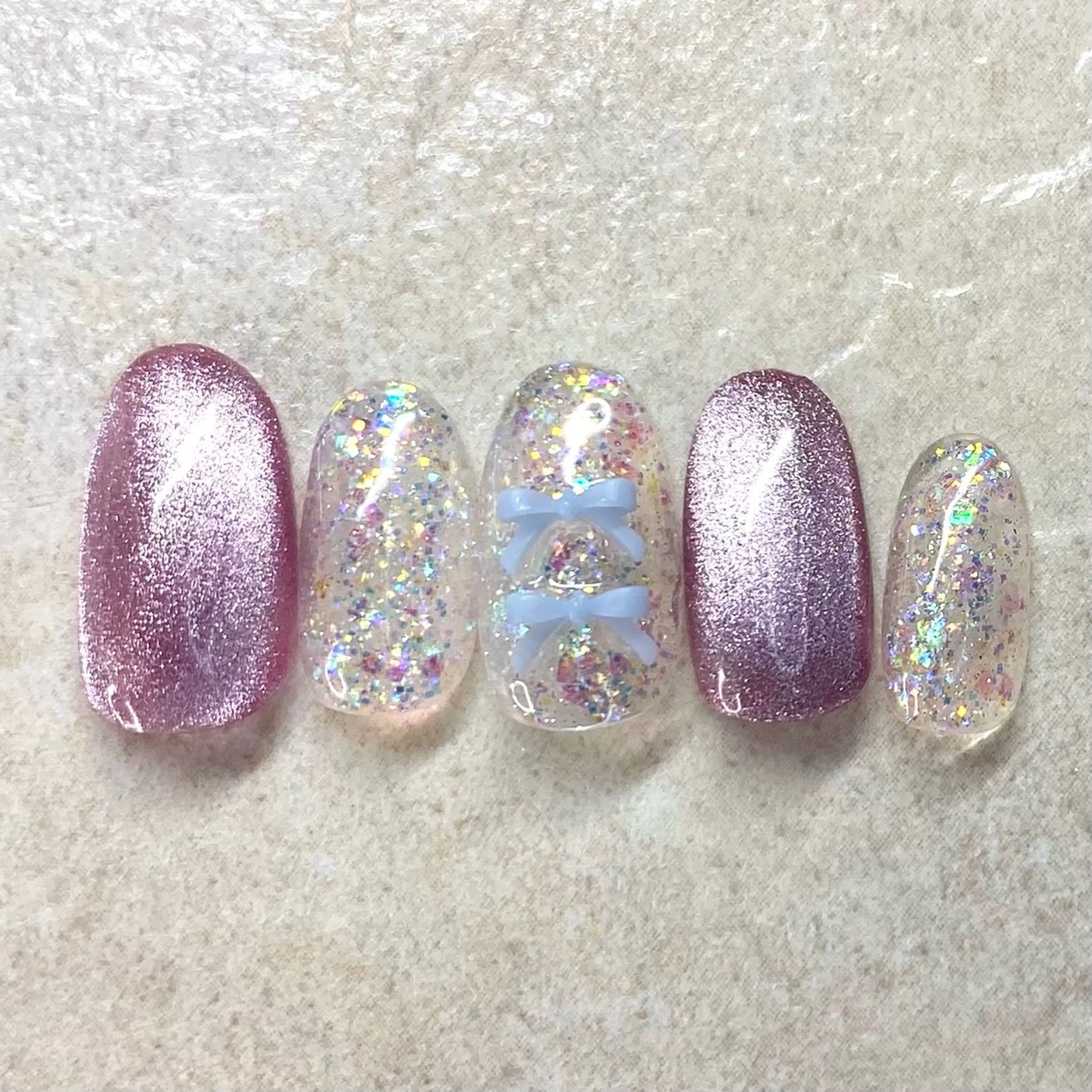 ネイル オーロラネイル 韓国ネイル ラメ(グリッター) マグネットネイル ピンク 六本木ネイル阡夜一夜 当日＆持ち込み歓迎のネイルデザイン