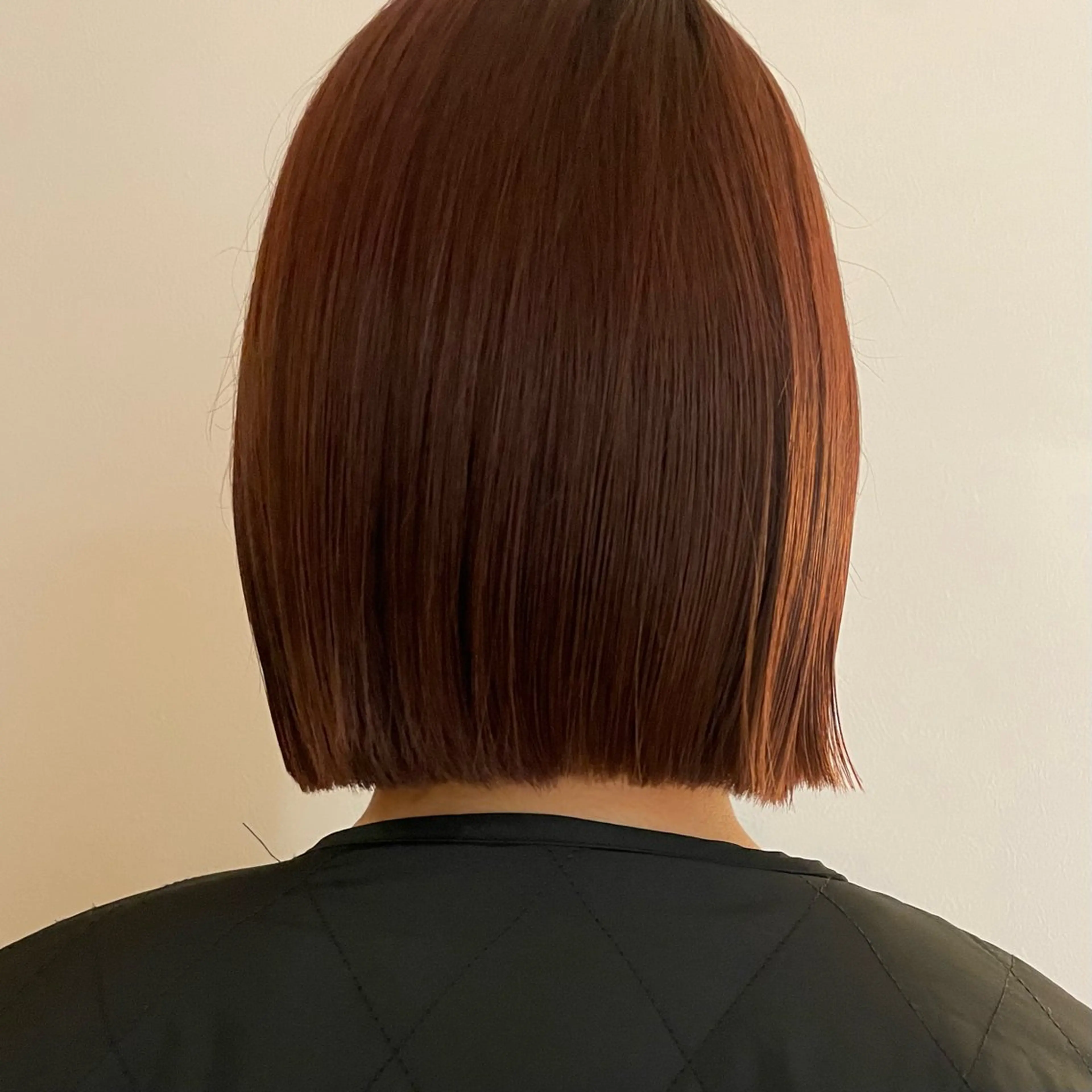 ショート 吉本 彩夏のヘアスタイル