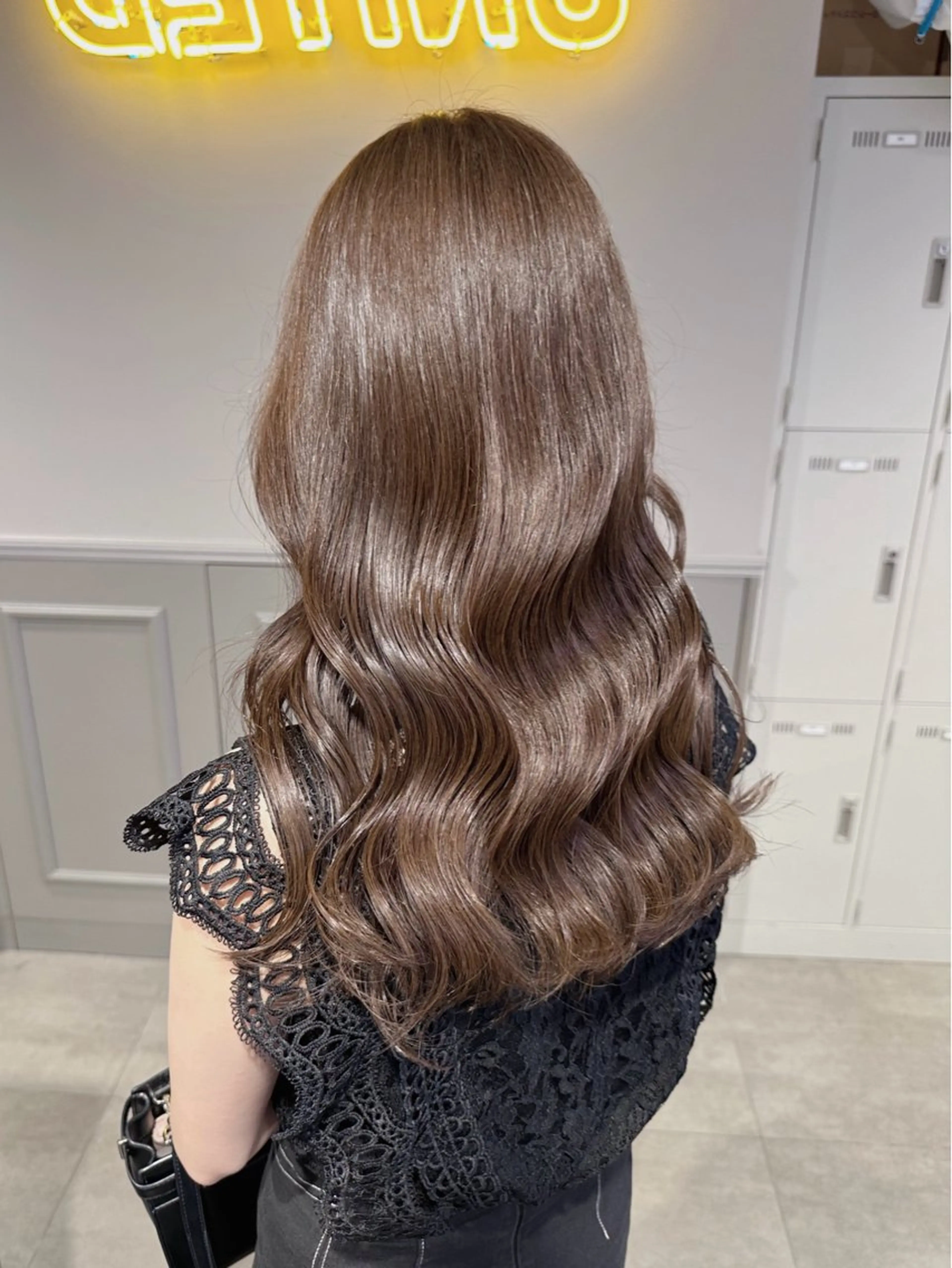 カラー ヘアカラー トリートメント 韓国レイヤー似合わせ 透明感カラー飛我💗のヘアスタイル