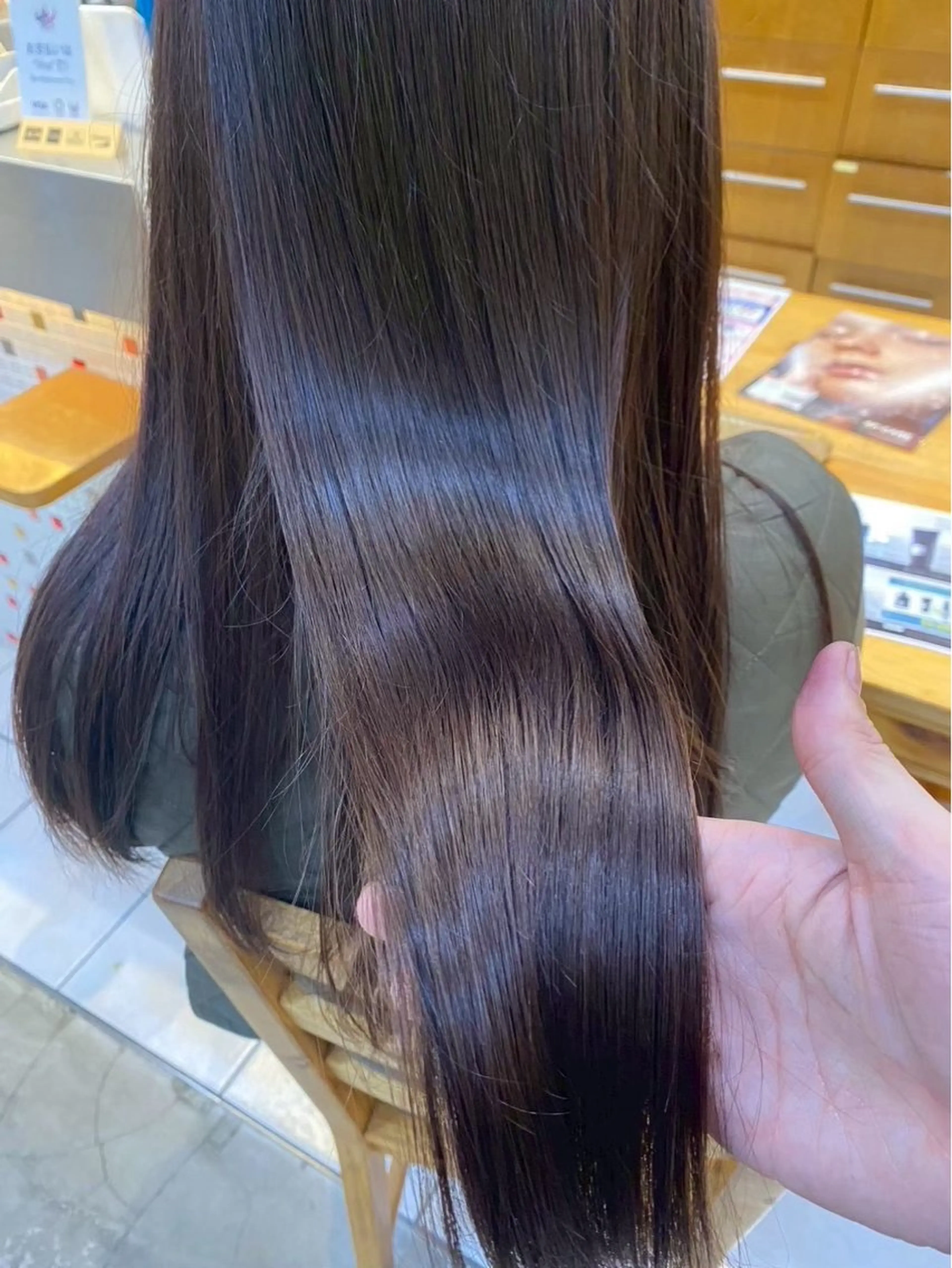 髪質改善 💠 韓国風うる艶/シオリのヘアスタイル