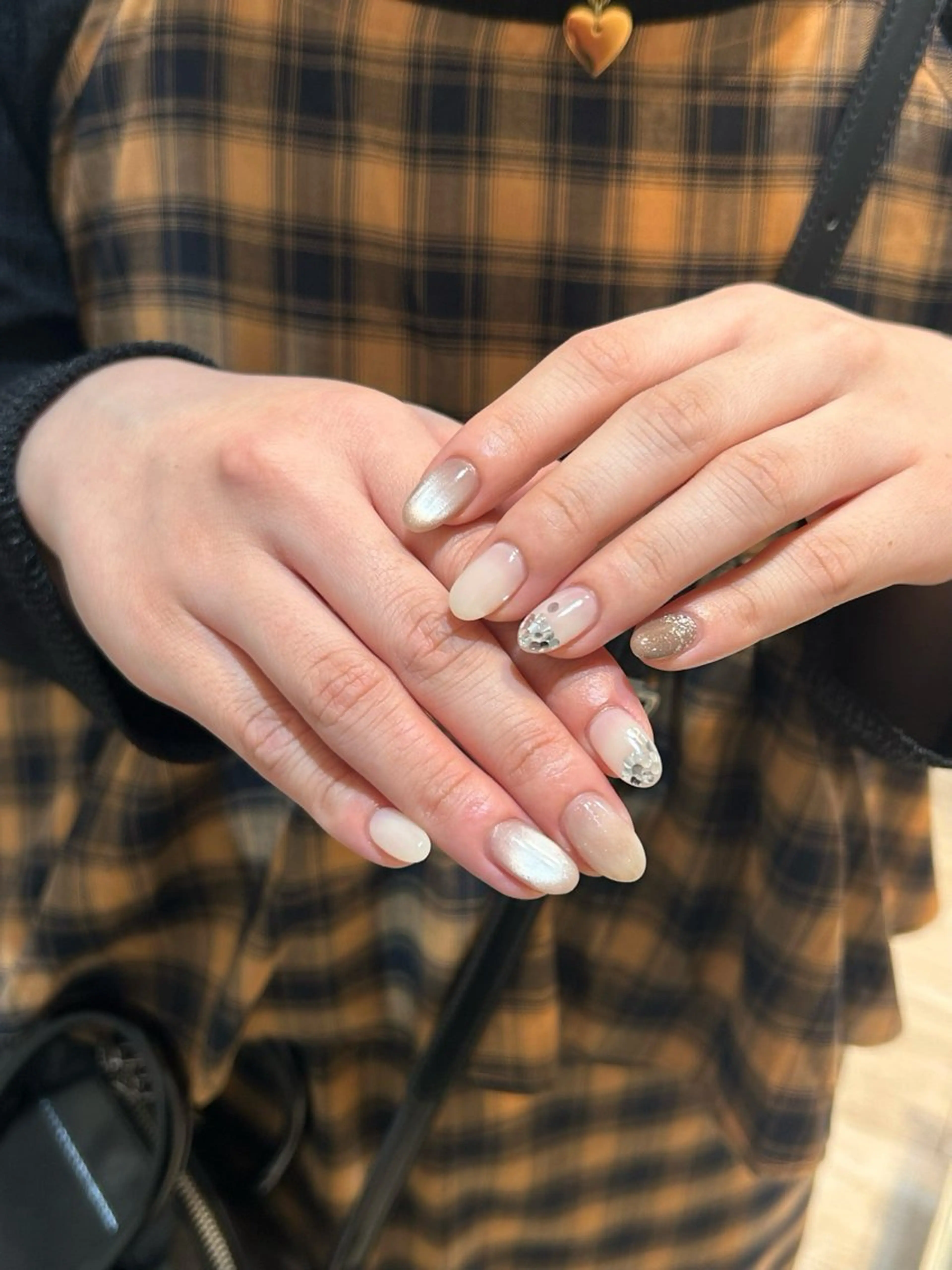 ネイル ハンドネイル CLALA Yuri🩶のネイルデザイン