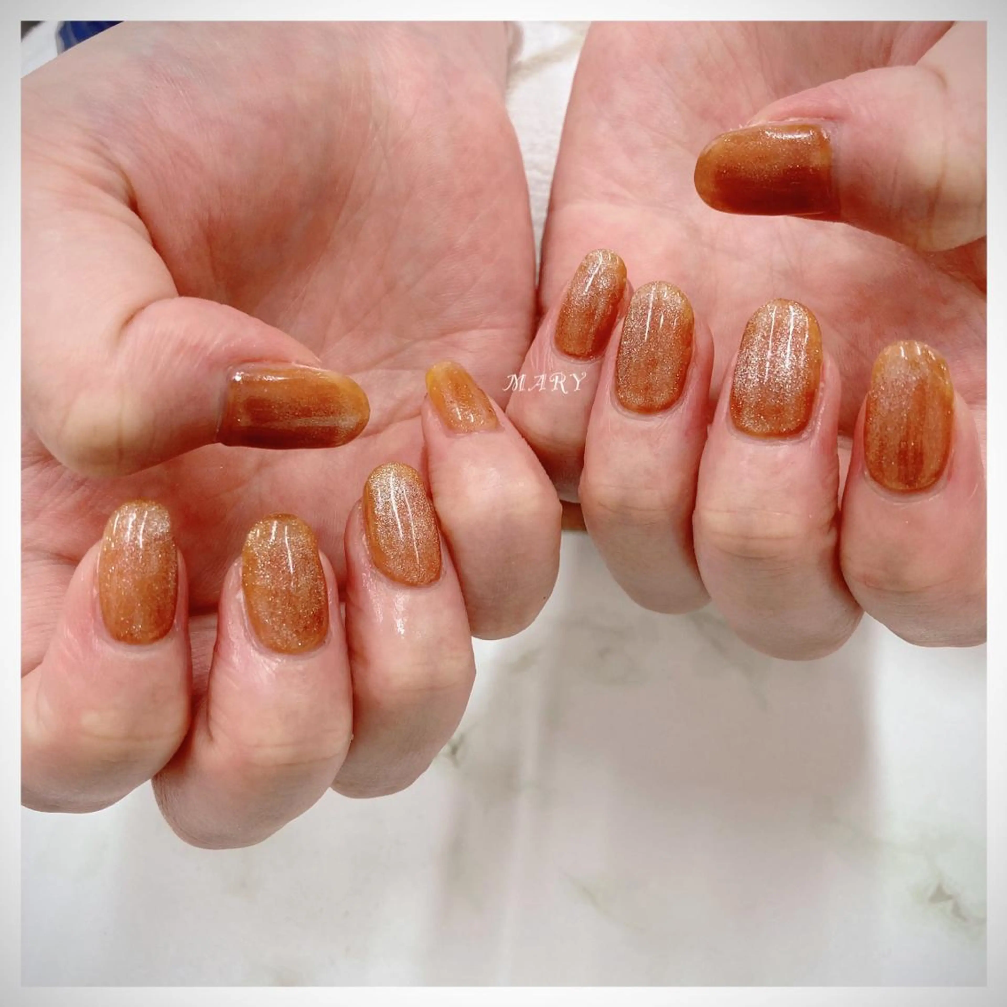 ネイル ブラウン マグネットネイル ニュアンスネイル ワンカラーネイル オレンジ ハンドネイル Mary nail .narumiのネイルデザイン