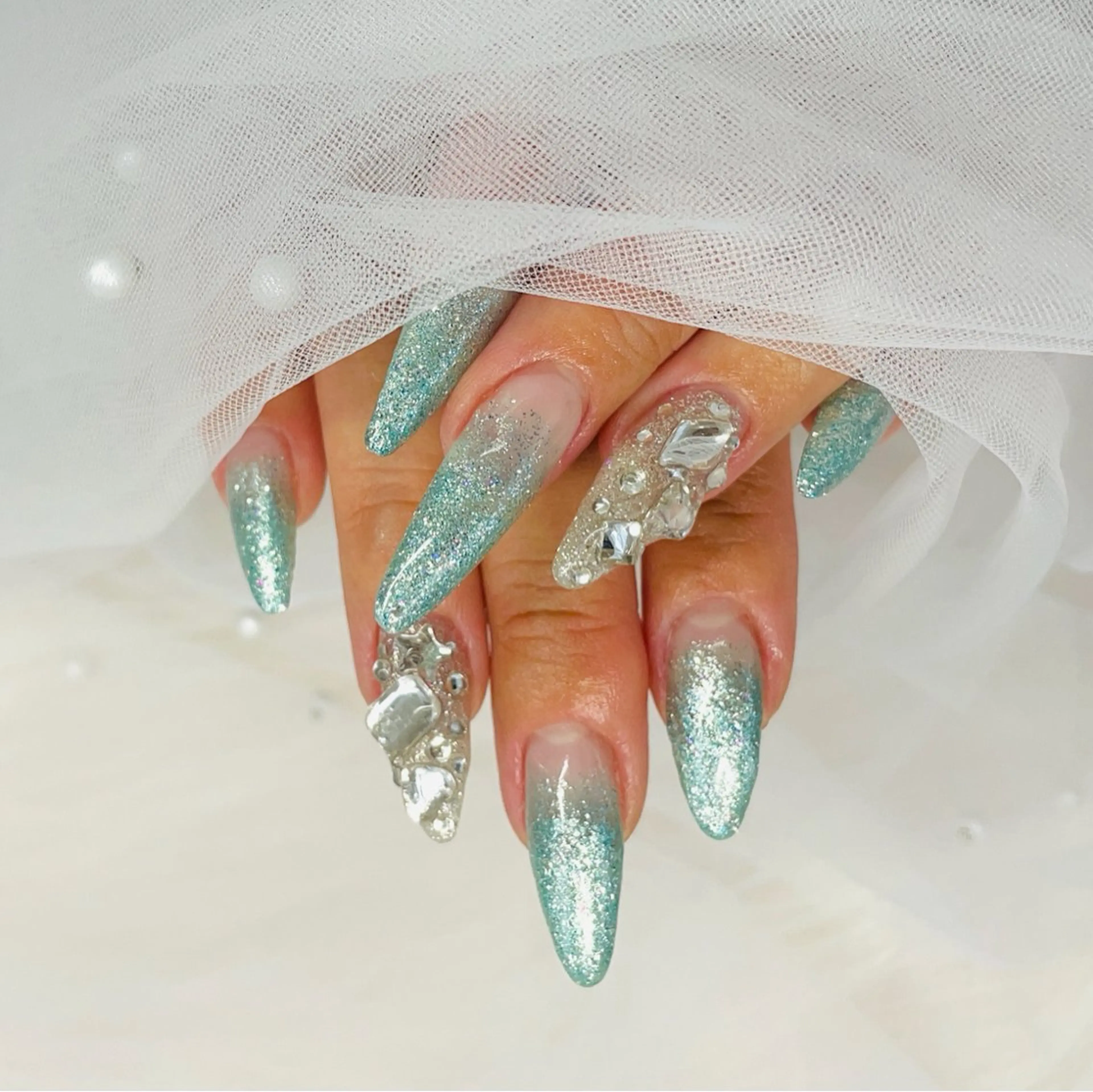 ネイル フラッシュネイル ラメ(グリッター) フットネイル Mamo nail ﾏﾓﾈｲﾙｴｲﾐｰのネイルデザイン