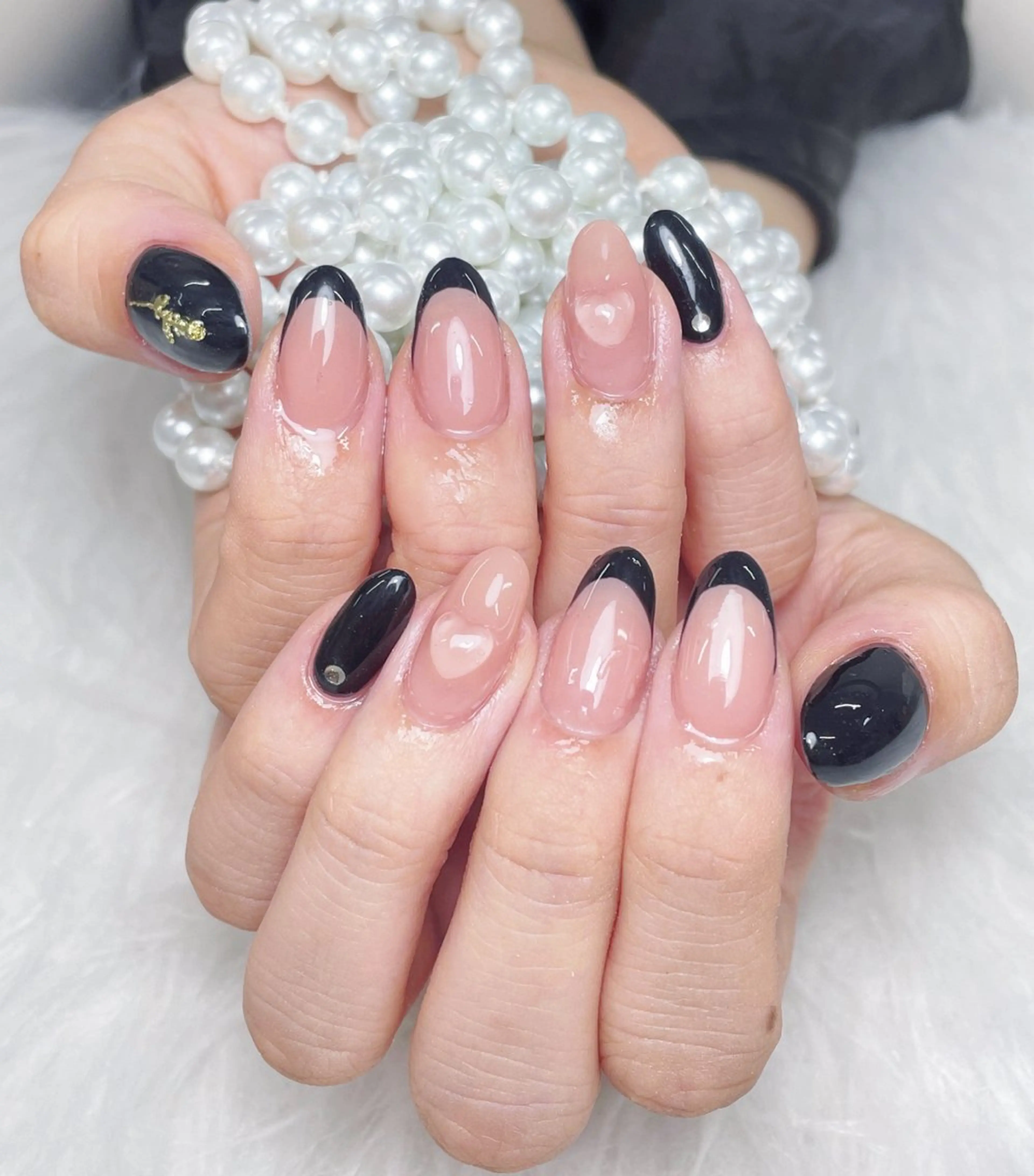 ネイル チークネイル ジェルネイル キラキラネイル 韓国ネイル マグネットネイル ハンドネイル DR 💅のネイルデザイン